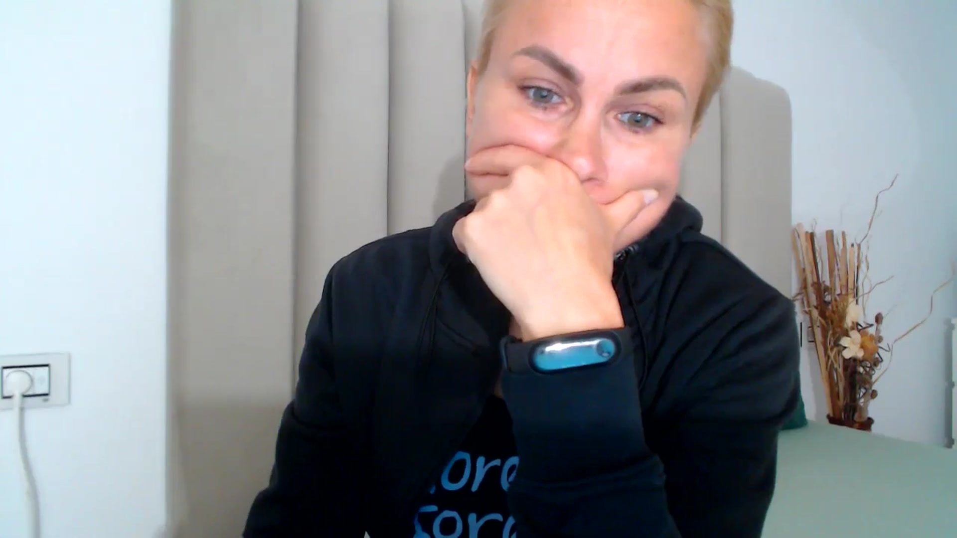 Gallery image thumbnail from Hrystina_'s myfreecams stream on, 11/25/2024, 16:41 image 17 of 20