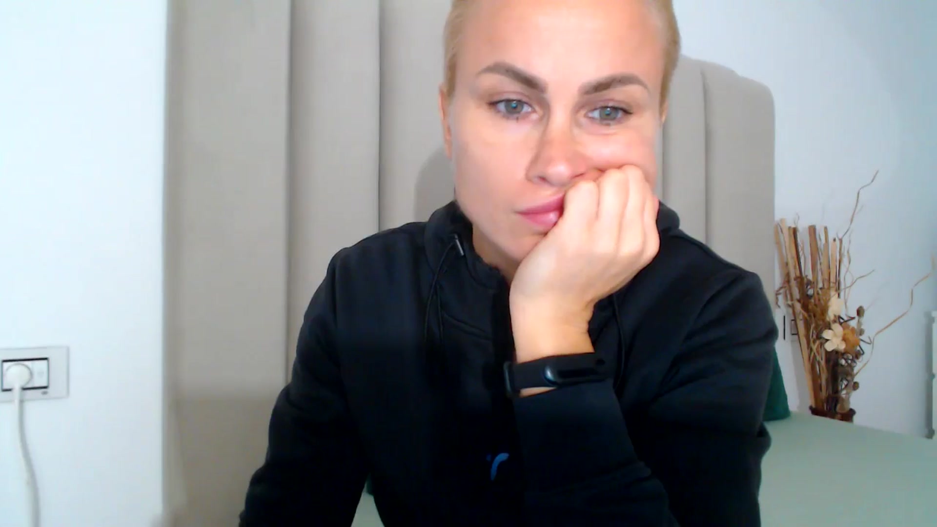 Gallery image thumbnail from Hrystina_'s myfreecams stream on, 11/25/2024, 16:41 image 16 of 20