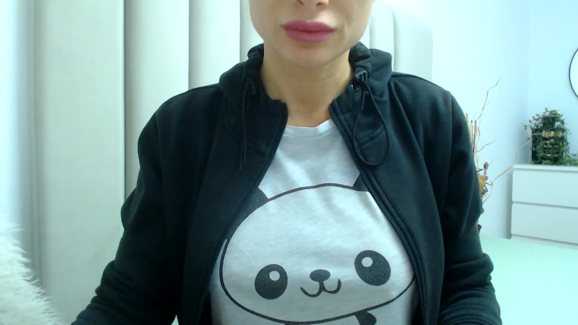Gallery image thumbnail from Hrystina_'s myfreecams stream on, 11/29/2024, 15:04 image 19 of 20