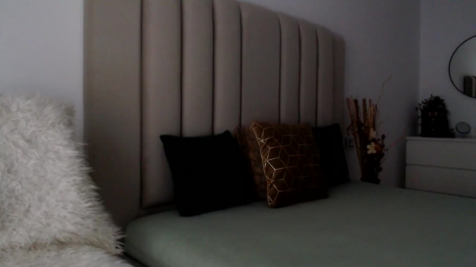 Gallery image thumbnail from Hrystina_'s myfreecams stream on, 11/29/2024, 15:04 image 11 of 20