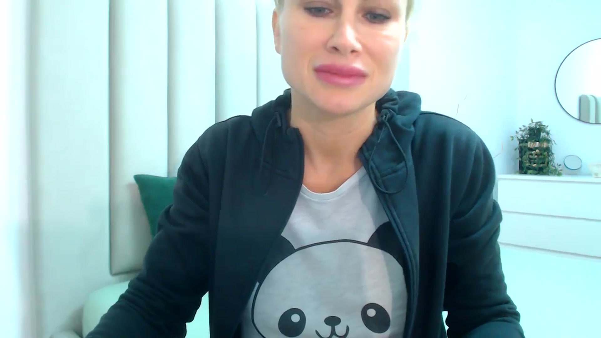 Gallery image thumbnail from Hrystina_'s myfreecams stream on, 11/29/2024, 16:03 image 13 of 20