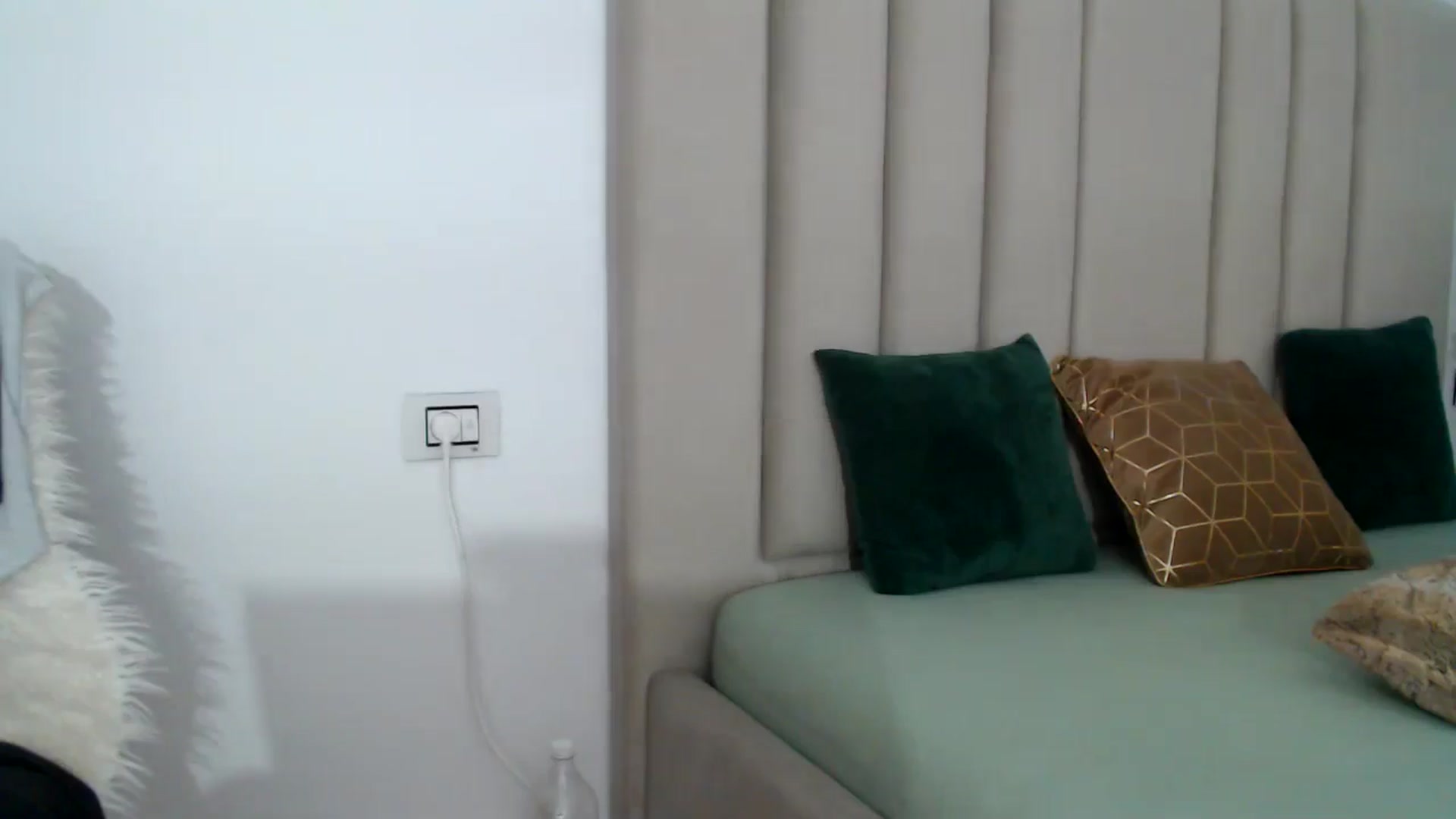 Gallery image thumbnail from Hrystina_'s myfreecams stream on, 11/30/2024, 15:58 image 3 of 20