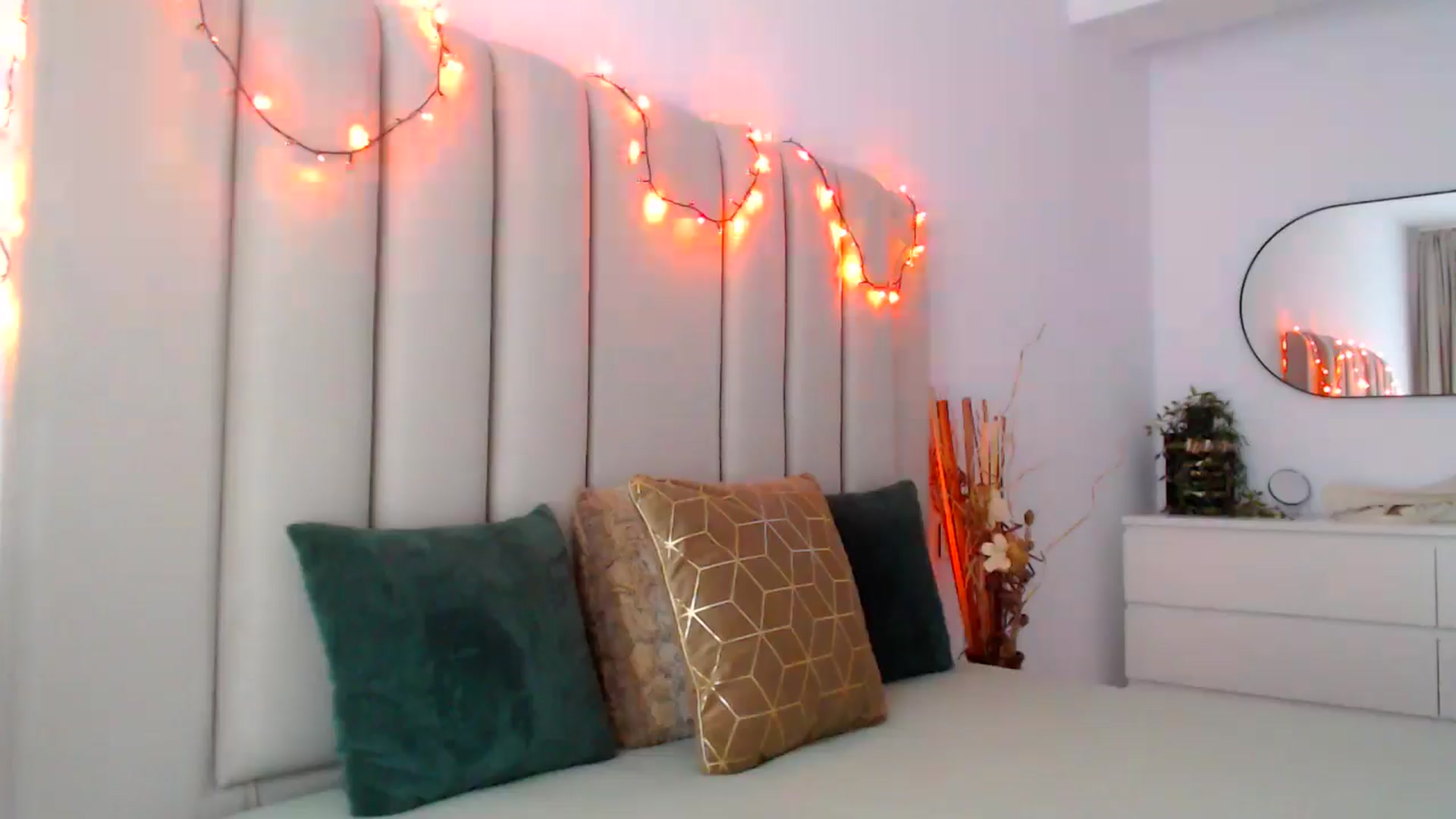 Gallery image thumbnail from Hrystina_'s myfreecams stream on, 12/03/2024, 16:08 image 8 of 20