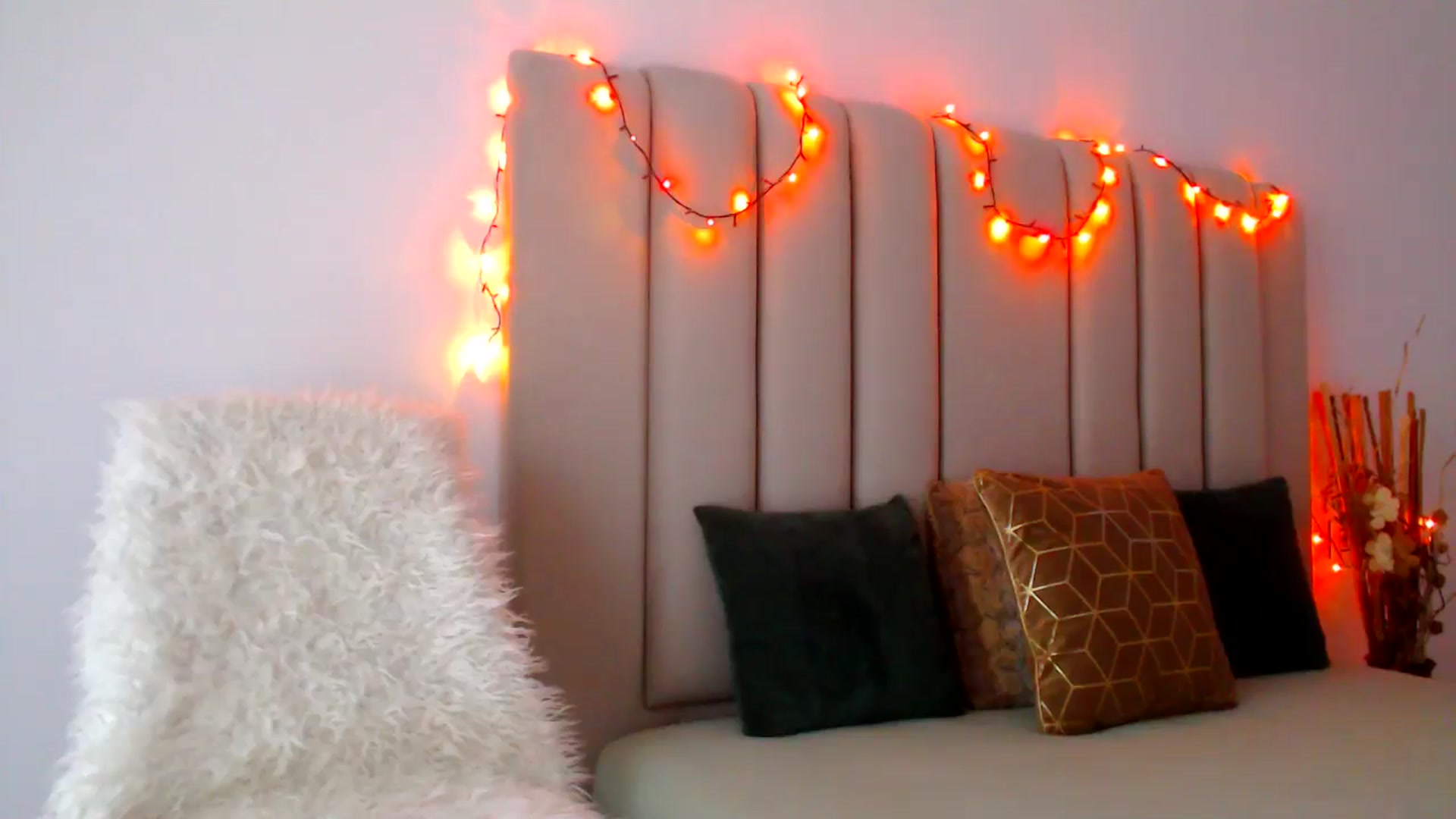 Gallery image thumbnail from Hrystina_'s myfreecams stream on, 12/05/2024, 15:05 image 15 of 20