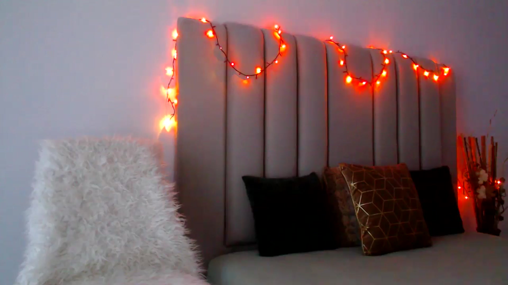 Gallery image thumbnail from Hrystina_'s myfreecams stream on, 12/05/2024, 15:05 image 16 of 20