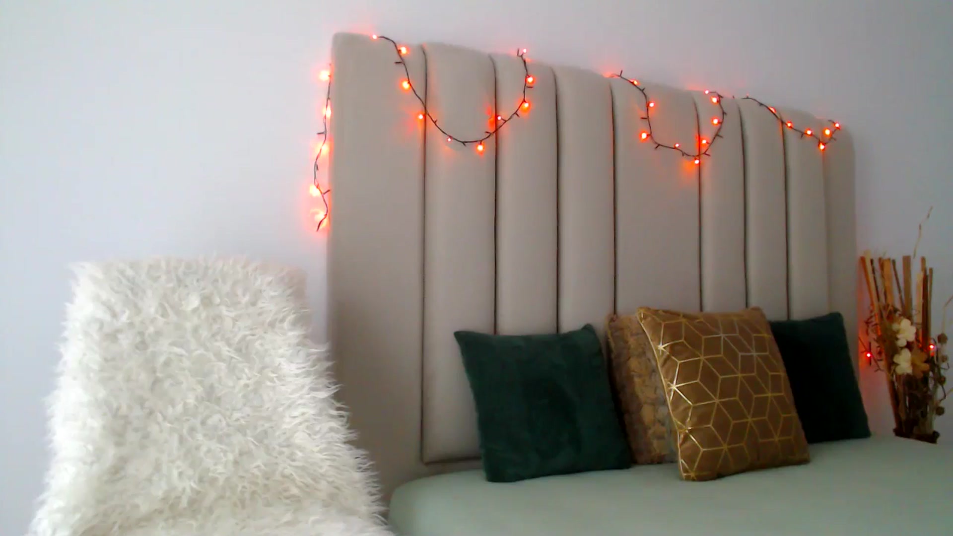 Gallery image thumbnail from Hrystina_'s myfreecams stream on, 12/05/2024, 15:05 image 13 of 20
