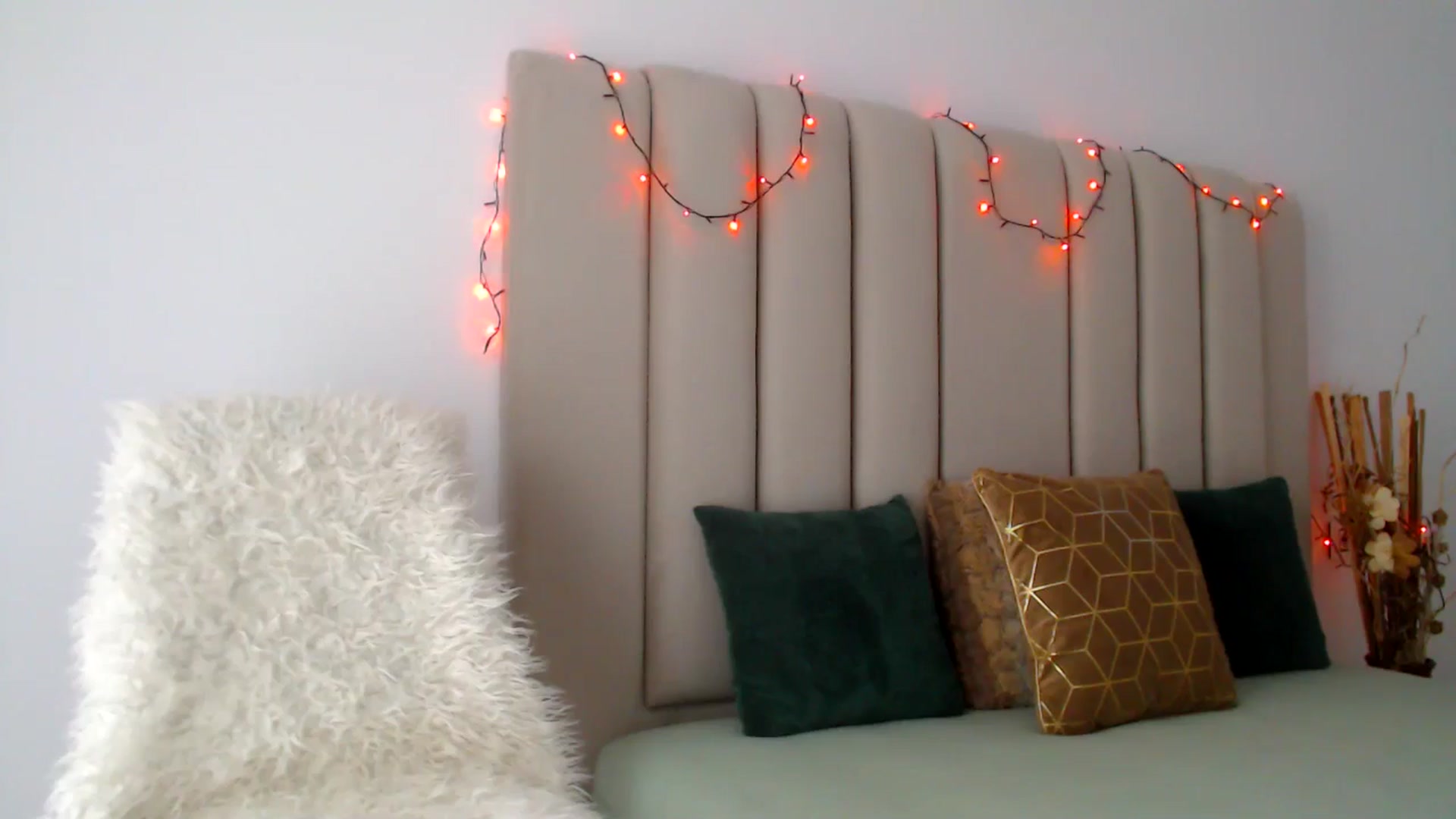 Gallery image thumbnail from Hrystina_'s myfreecams stream on, 12/05/2024, 15:05 image 11 of 20