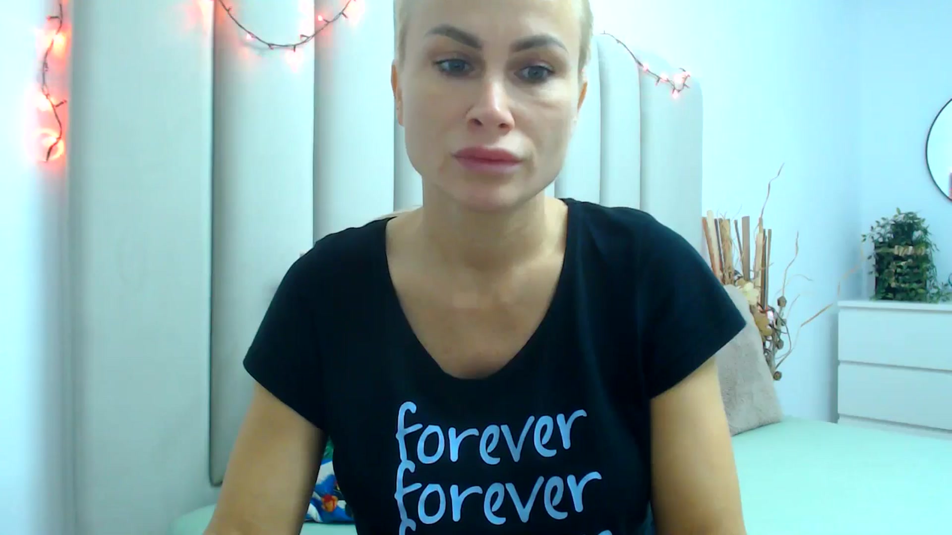 Gallery image thumbnail from Hrystina_'s myfreecams stream on, 12/06/2024, 15:56 image 15 of 20