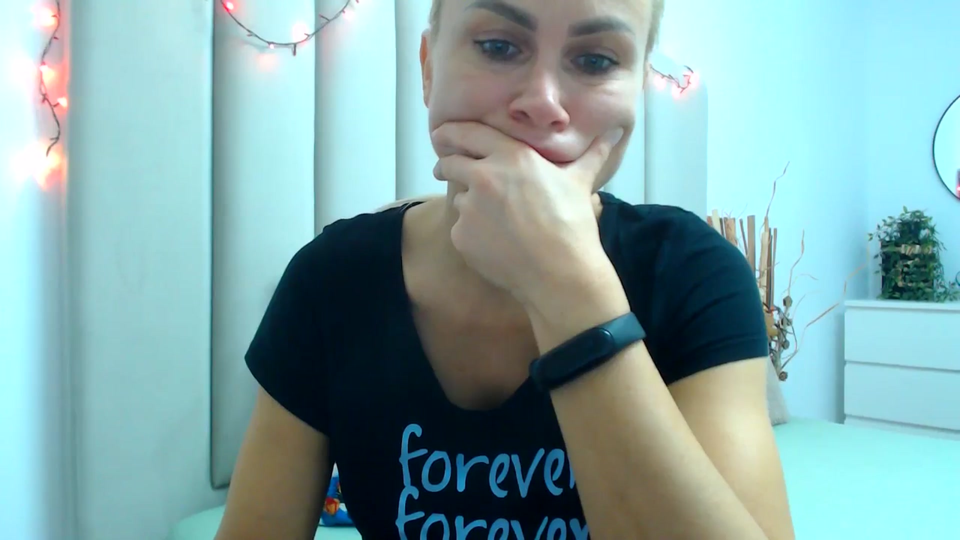 Gallery image thumbnail from Hrystina_'s myfreecams stream on, 12/06/2024, 15:56 image 14 of 20