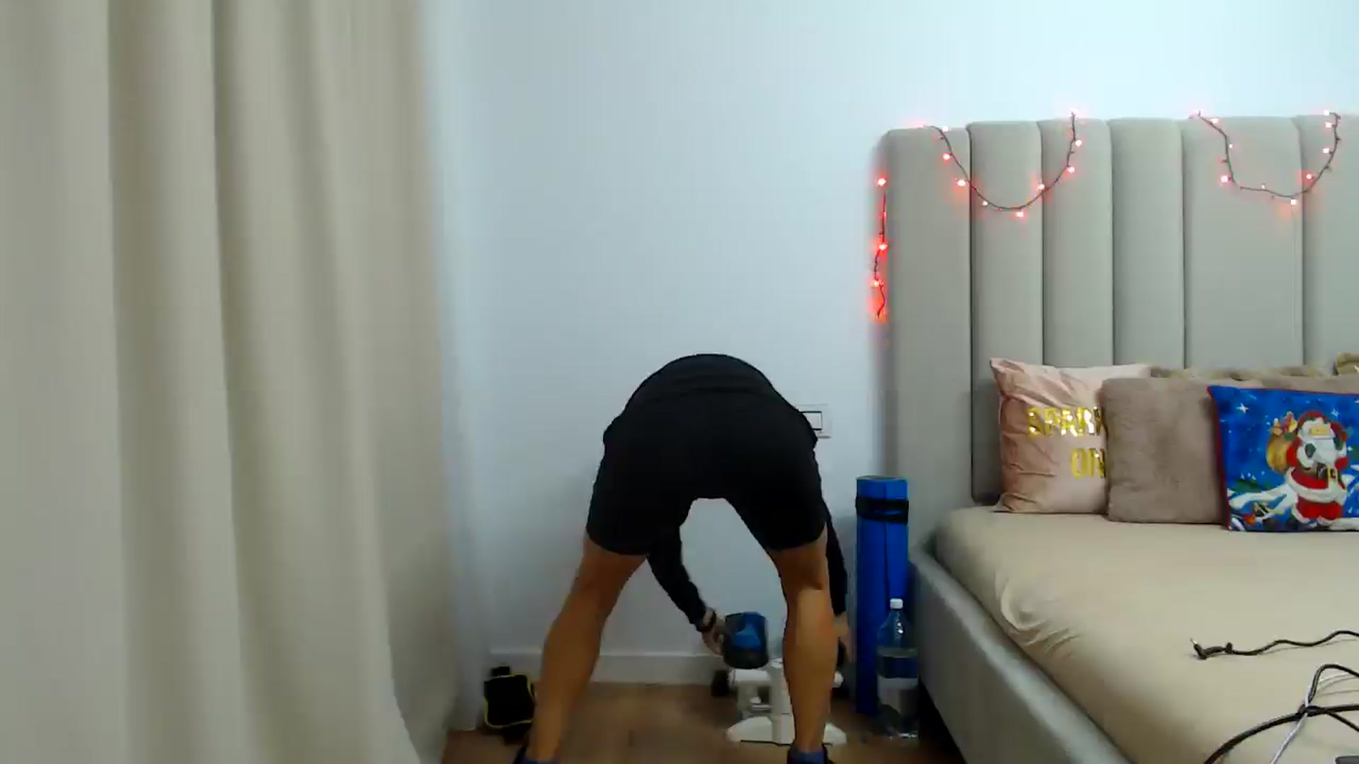 Gallery image thumbnail from Hrystina_'s myfreecams stream on, 12/16/2024, 16:11 image 15 of 20