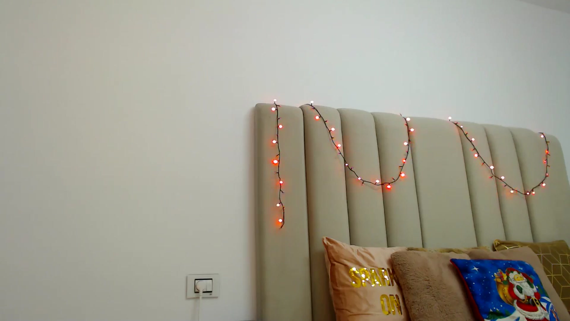 Gallery image thumbnail from Hrystina_'s myfreecams stream on, 01/01/2025, 17:27 image 6 of 20