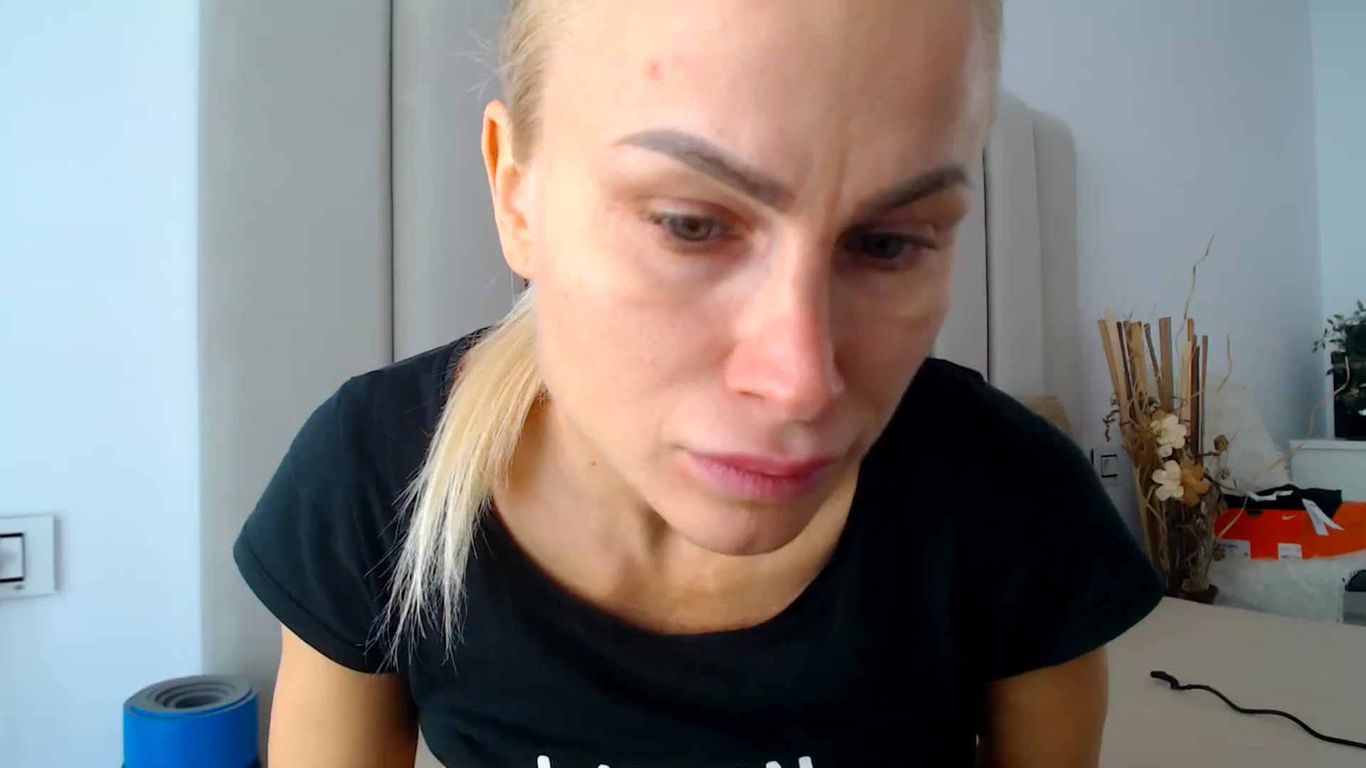 Gallery image thumbnail from Hrystina_'s myfreecams stream on, 01/02/2025, 13:33 image 2 of 20