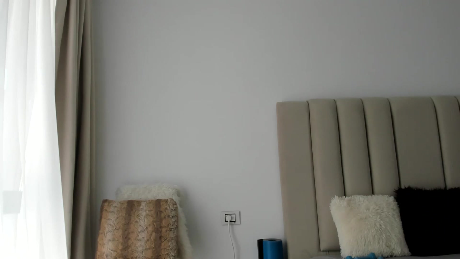 Gallery image thumbnail from Hrystina_'s myfreecams stream on, 04/07/2025, 13:55 image 15 of 20