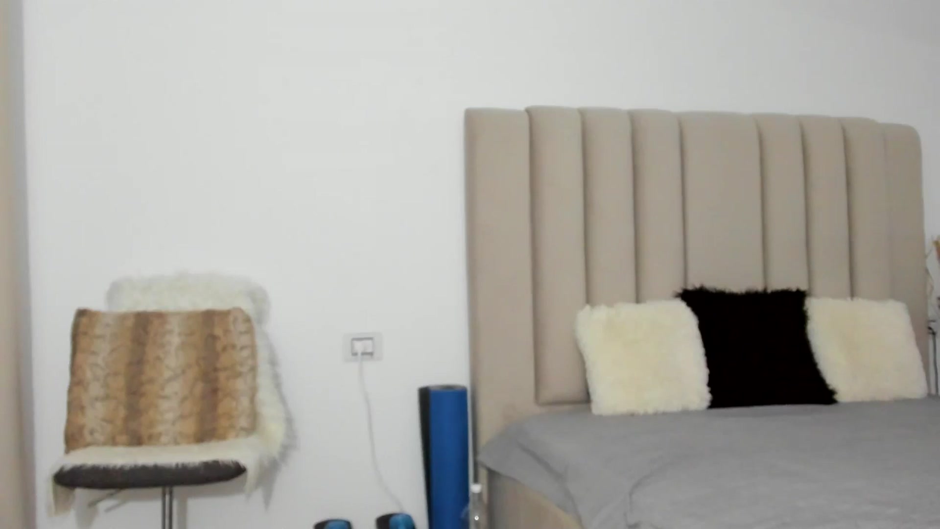 Gallery image thumbnail from Hrystina_'s myfreecams stream on, 04/07/2025, 17:48 image 13 of 20