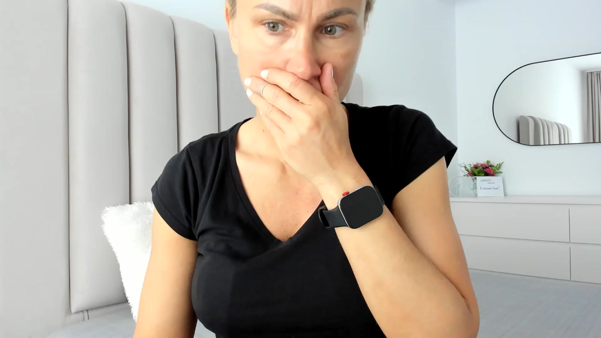 Gallery image thumbnail from Hrystina_'s myfreecams stream on, 04/08/2025, 16:05 image 1 of 20