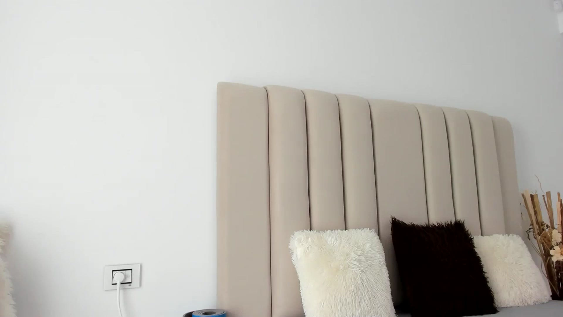 Gallery image thumbnail from Hrystina_'s myfreecams stream on, 04/09/2025, 13:42 image 19 of 20