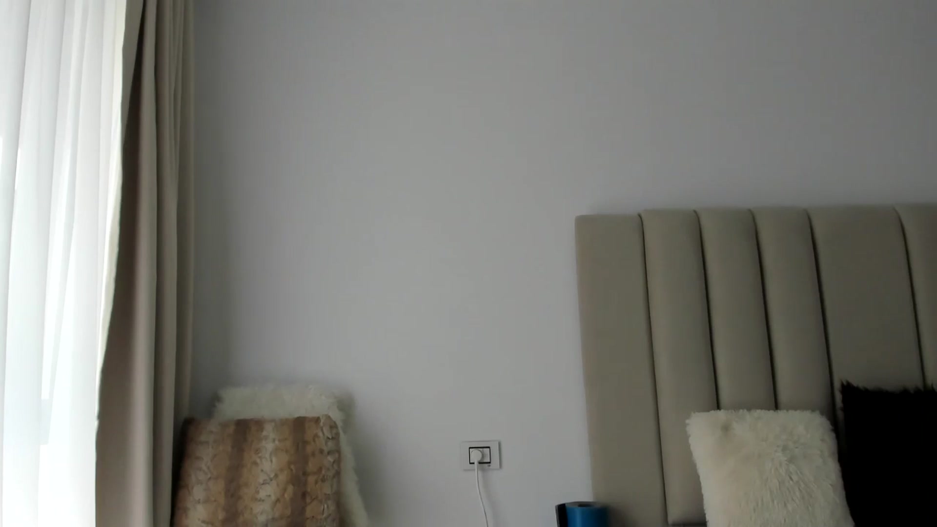 Gallery image thumbnail from Hrystina_'s myfreecams stream on, 04/10/2025, 14:23 image 8 of 20