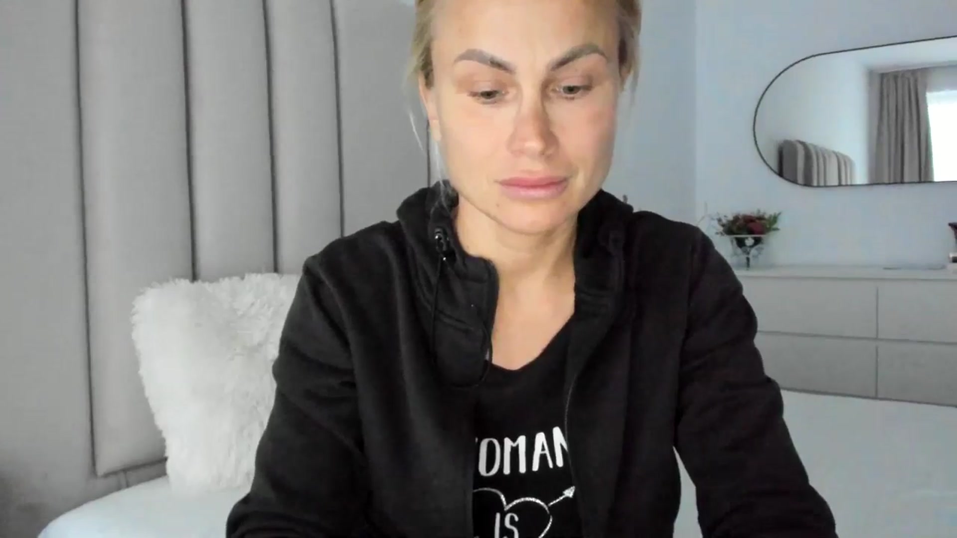 Gallery image thumbnail from Hrystina_'s myfreecams stream on, 04/12/2025, 16:47 image 20 of 20