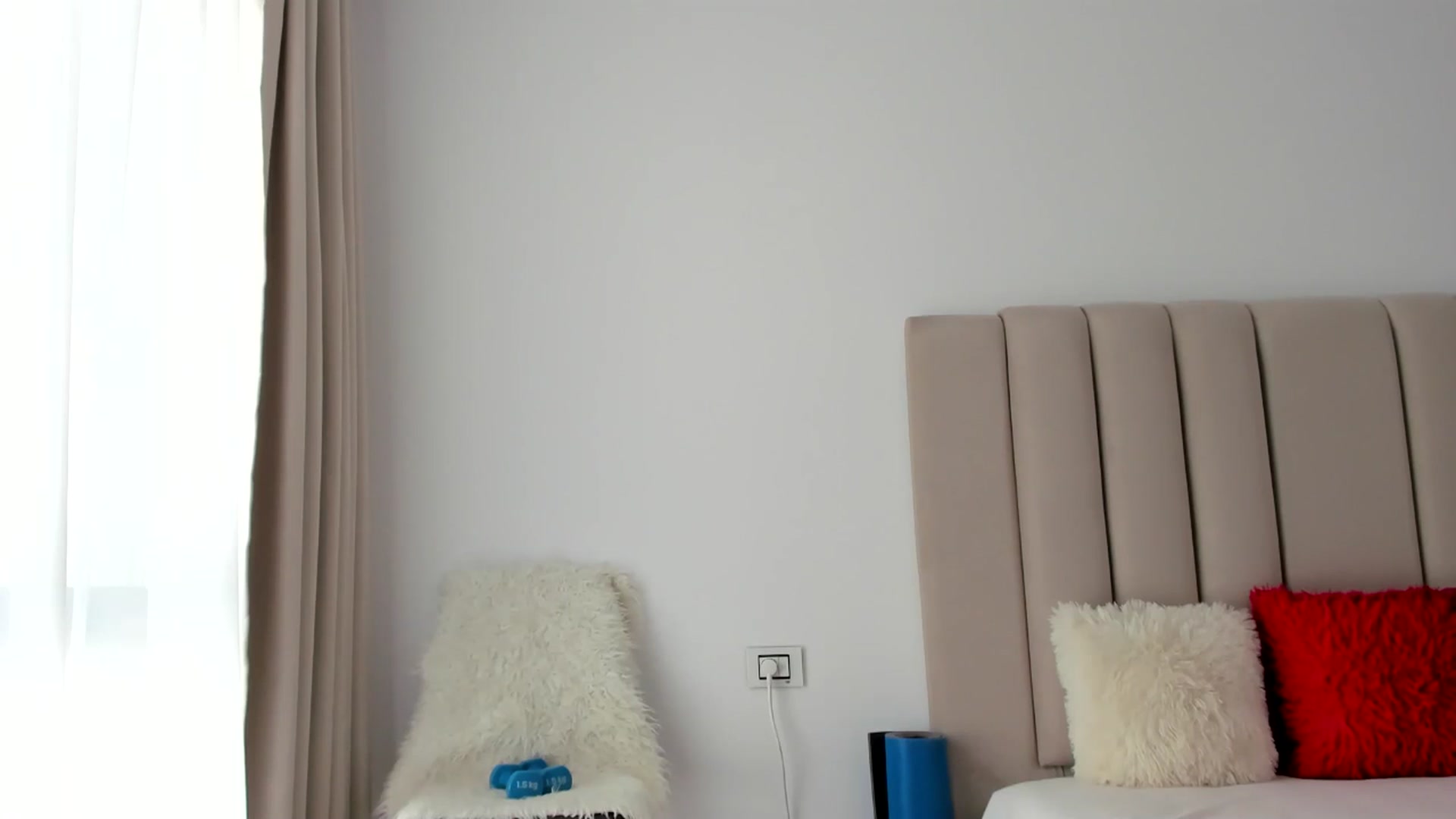 Gallery image thumbnail from Hrystina_'s myfreecams stream on, 04/21/2025, 15:54 image 12 of 20