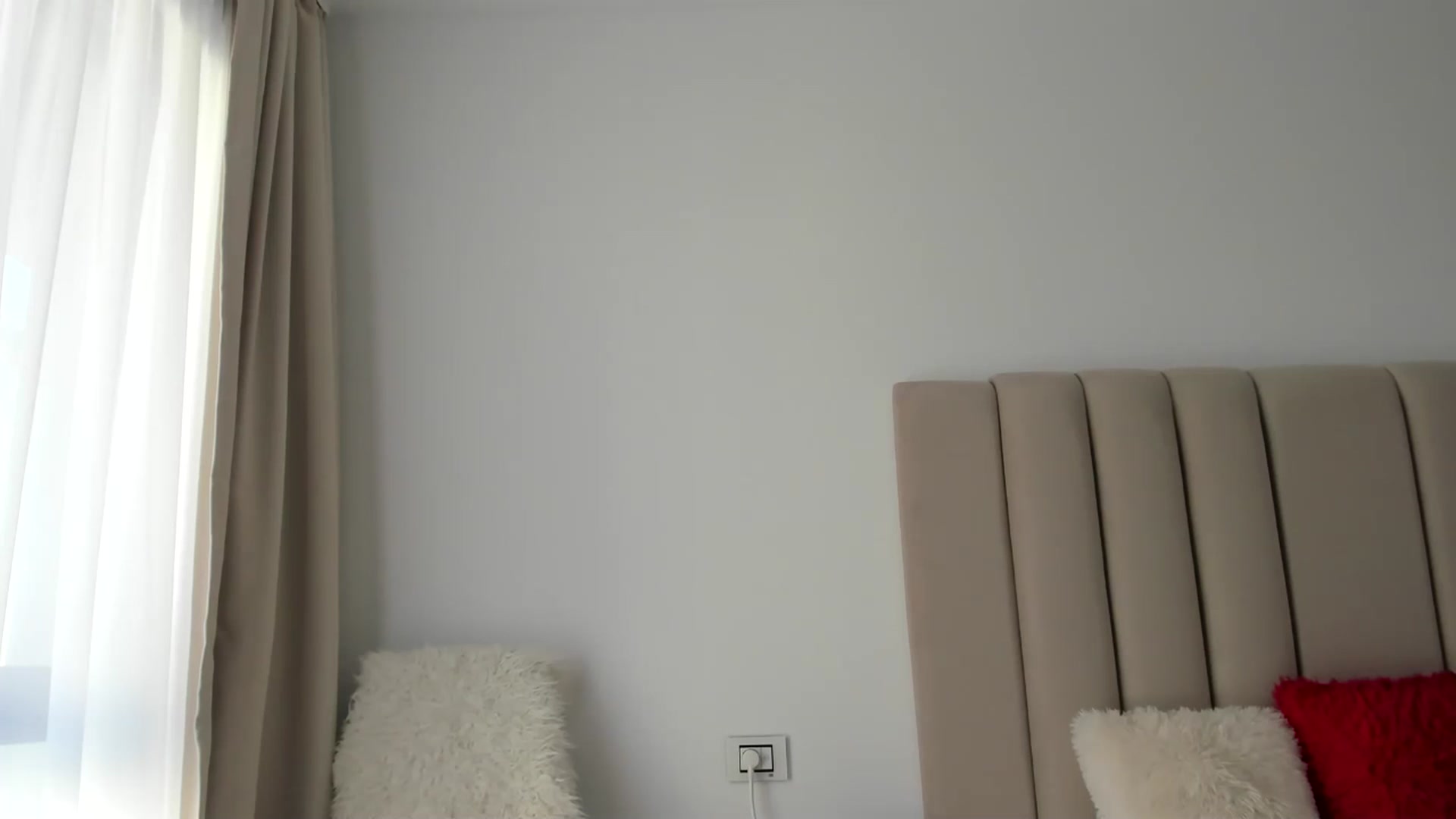 Gallery image thumbnail from Hrystina_'s myfreecams stream on, 04/23/2025, 16:52 image 4 of 20
