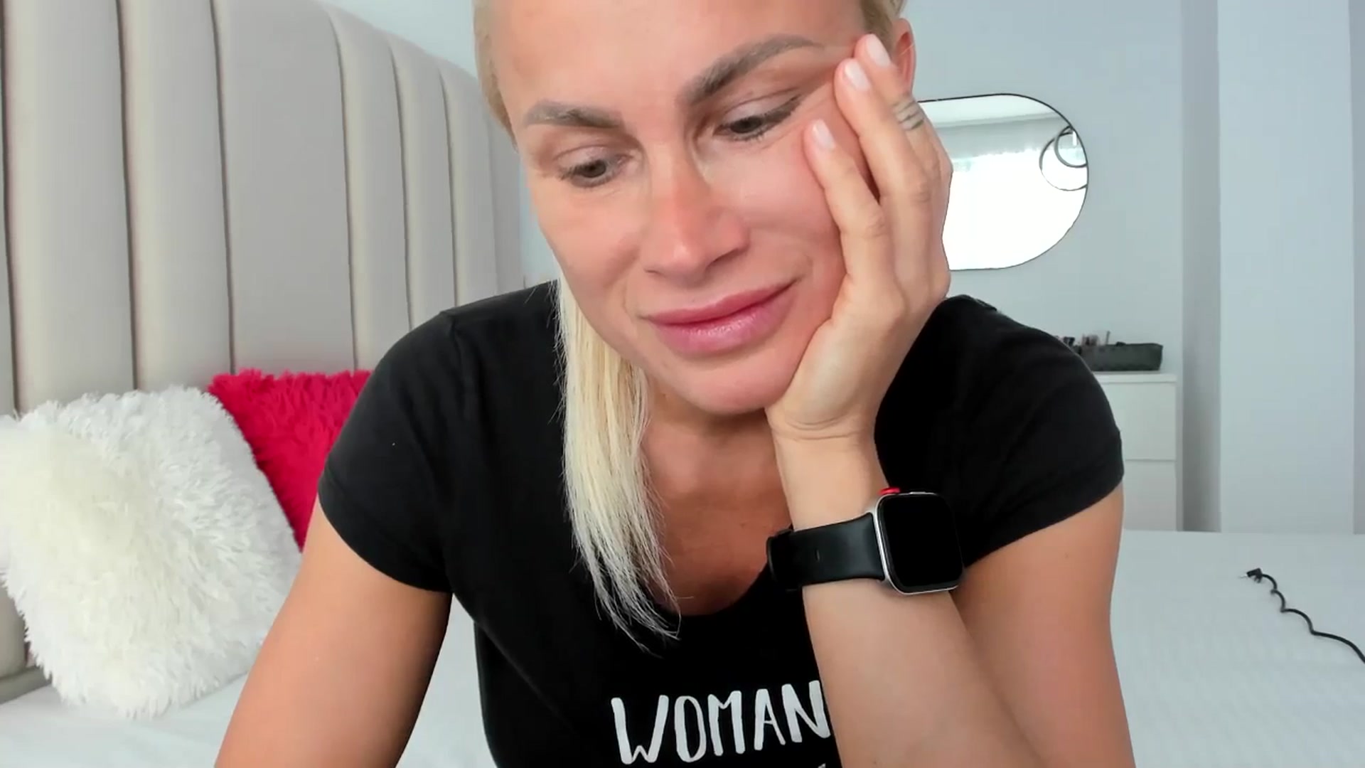Gallery image thumbnail from Hrystina_'s myfreecams stream on, 04/28/2025, 16:47 image 8 of 20
