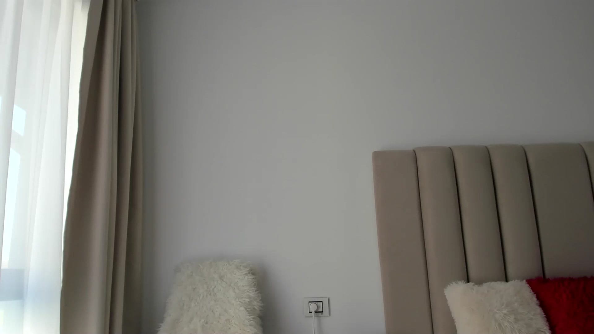 Gallery image thumbnail from Hrystina_'s myfreecams stream on, 04/30/2025, 15:54 image 16 of 20