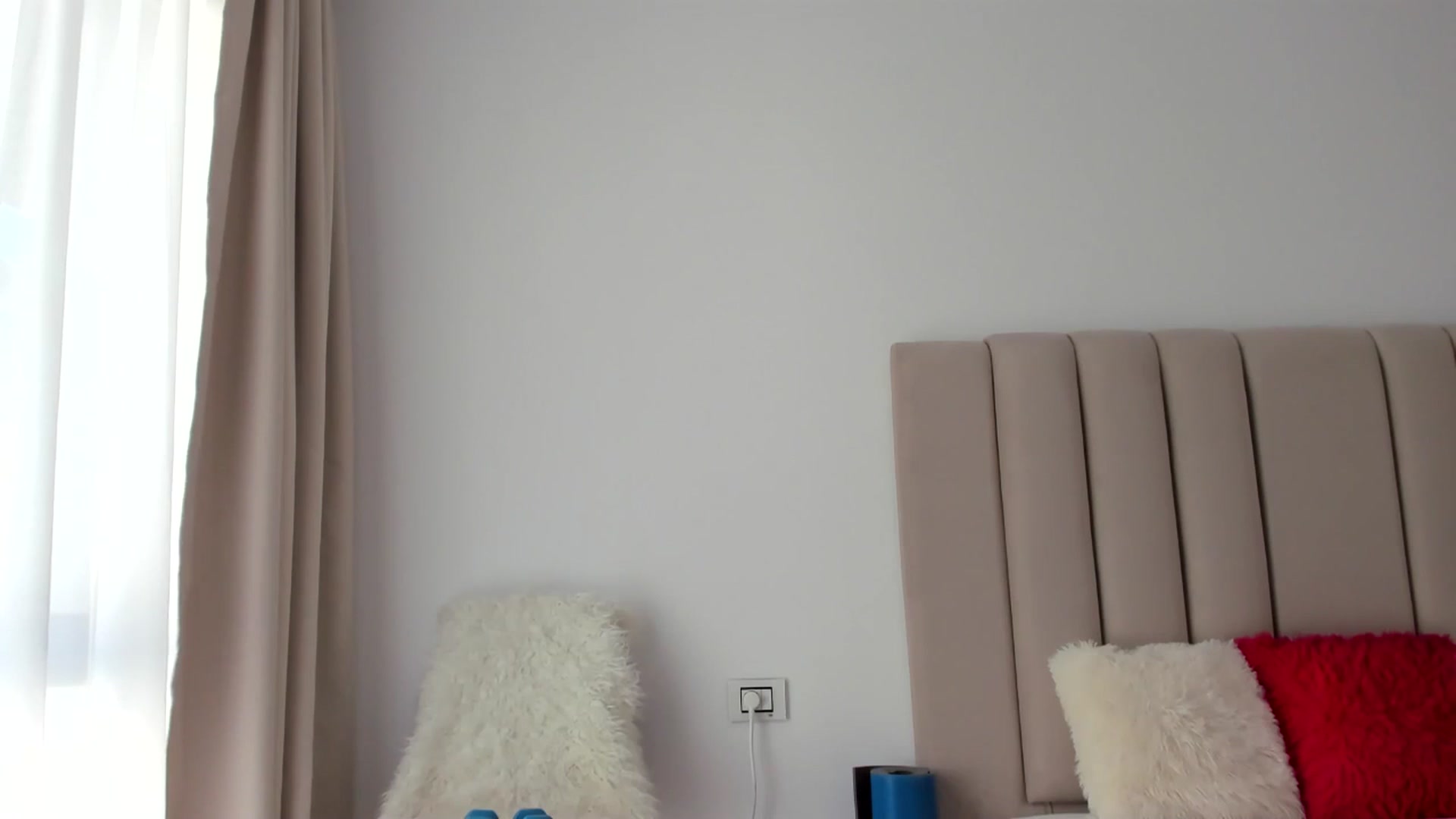 Gallery image thumbnail from Hrystina_'s myfreecams stream on, 04/30/2025, 15:54 image 8 of 20