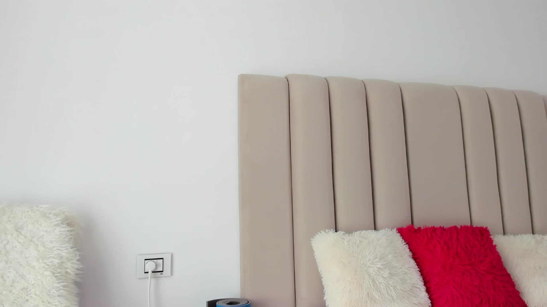 Gallery image thumbnail from Hrystina_'s myfreecams stream on, 04/30/2025, 15:54 image 12 of 20