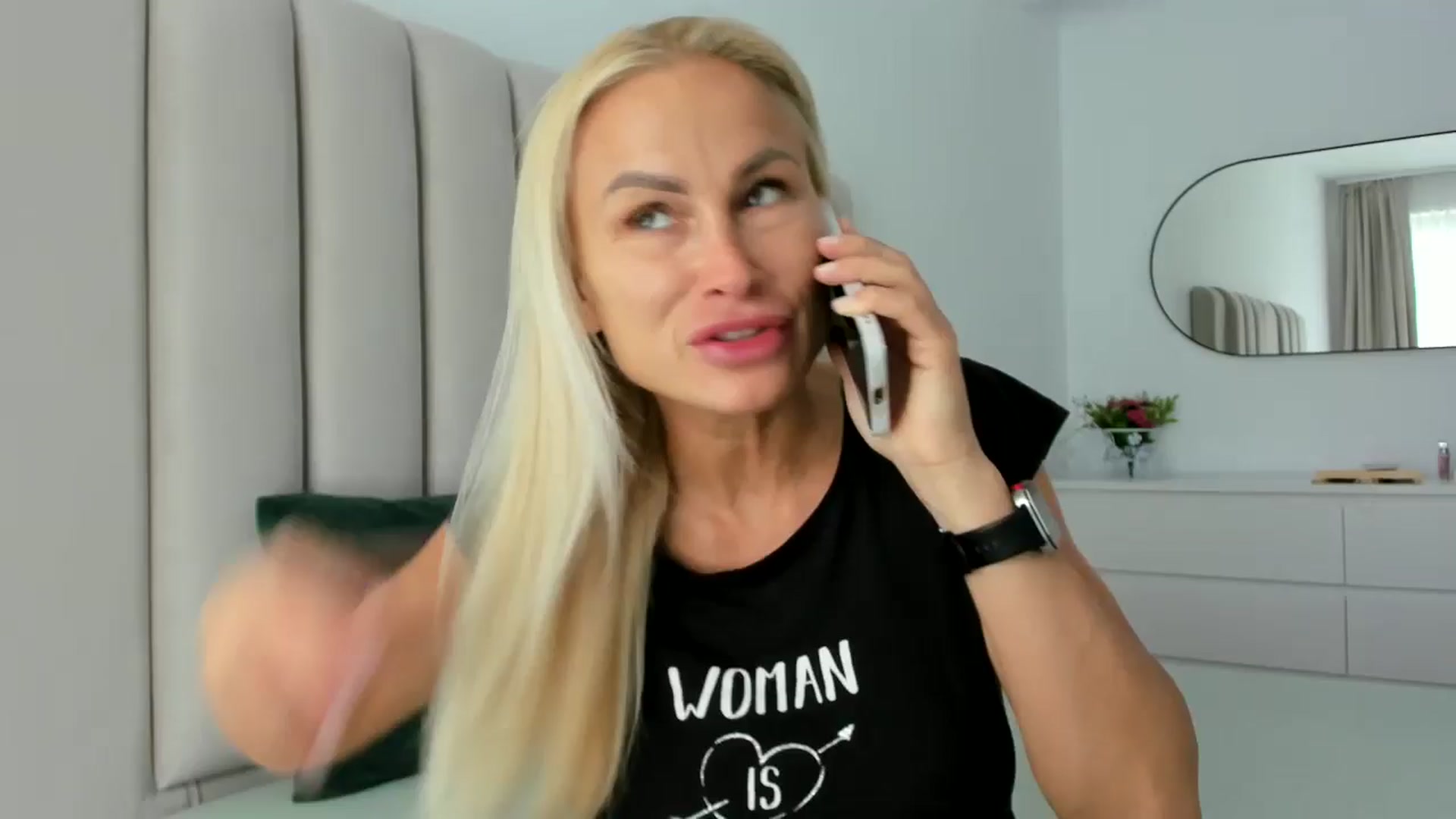 Gallery image thumbnail from Hrystina_'s myfreecams stream on, 05/19/2025, 15:35 image 1 of 20