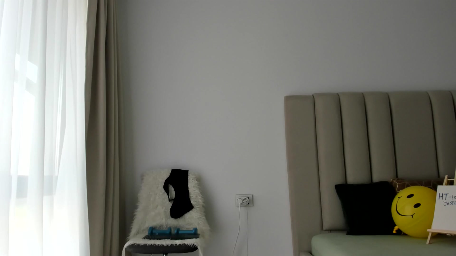 Gallery image thumbnail from Hrystina_'s myfreecams stream on, 05/21/2025, 16:39 image 8 of 20
