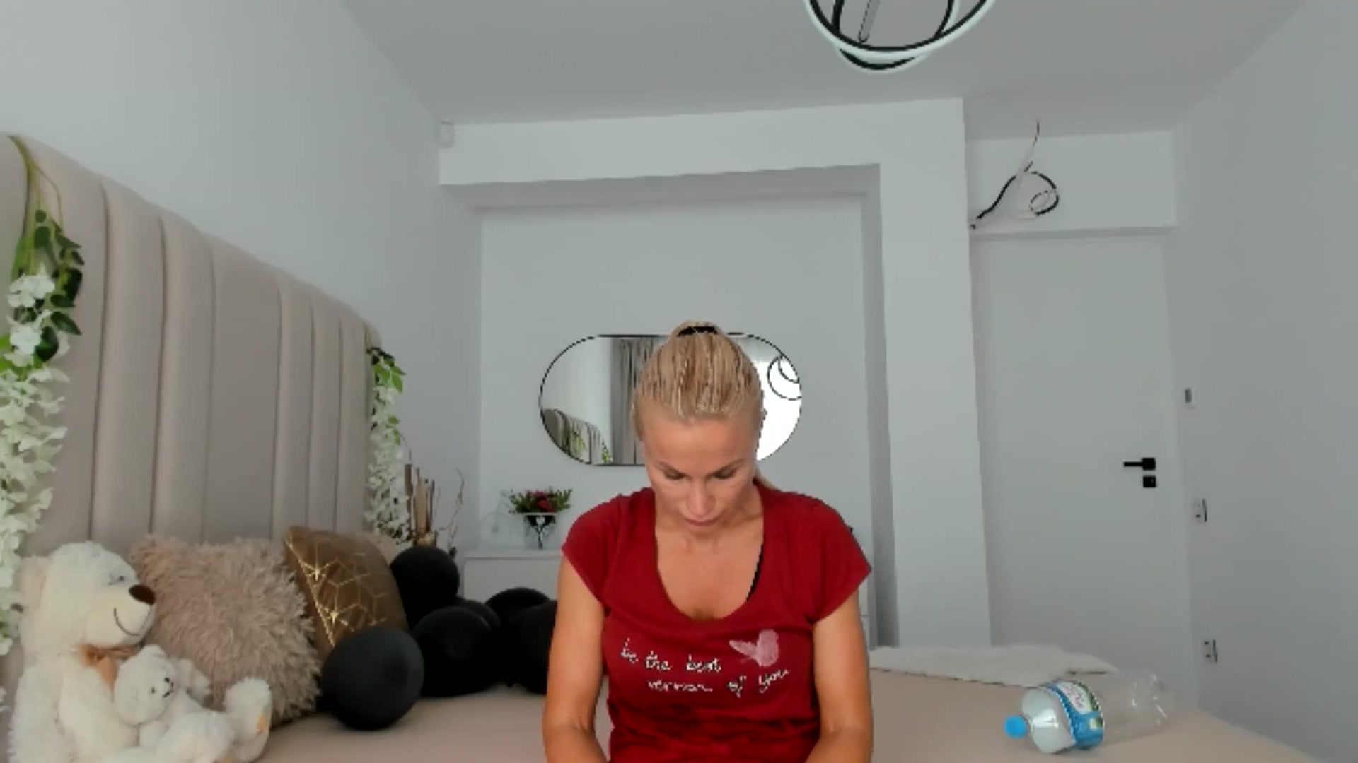 Gallery image thumbnail from Hrystina_'s myfreecams stream on, 06/30/2025, 15:04 image 3 of 20