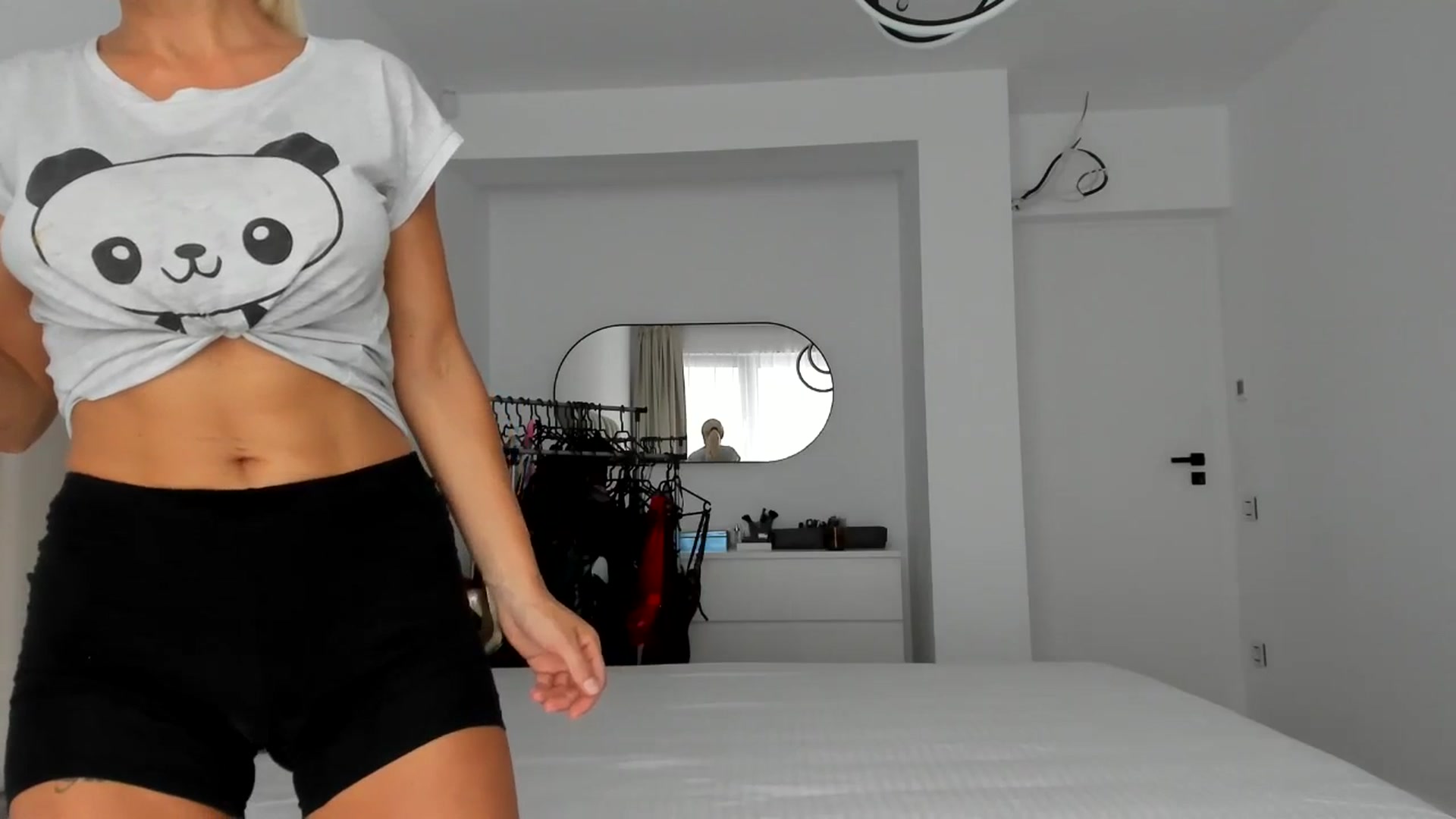 Gallery image thumbnail from Hrystina_'s myfreecams stream on, 07/17/2025, 15:18 image 11 of 20