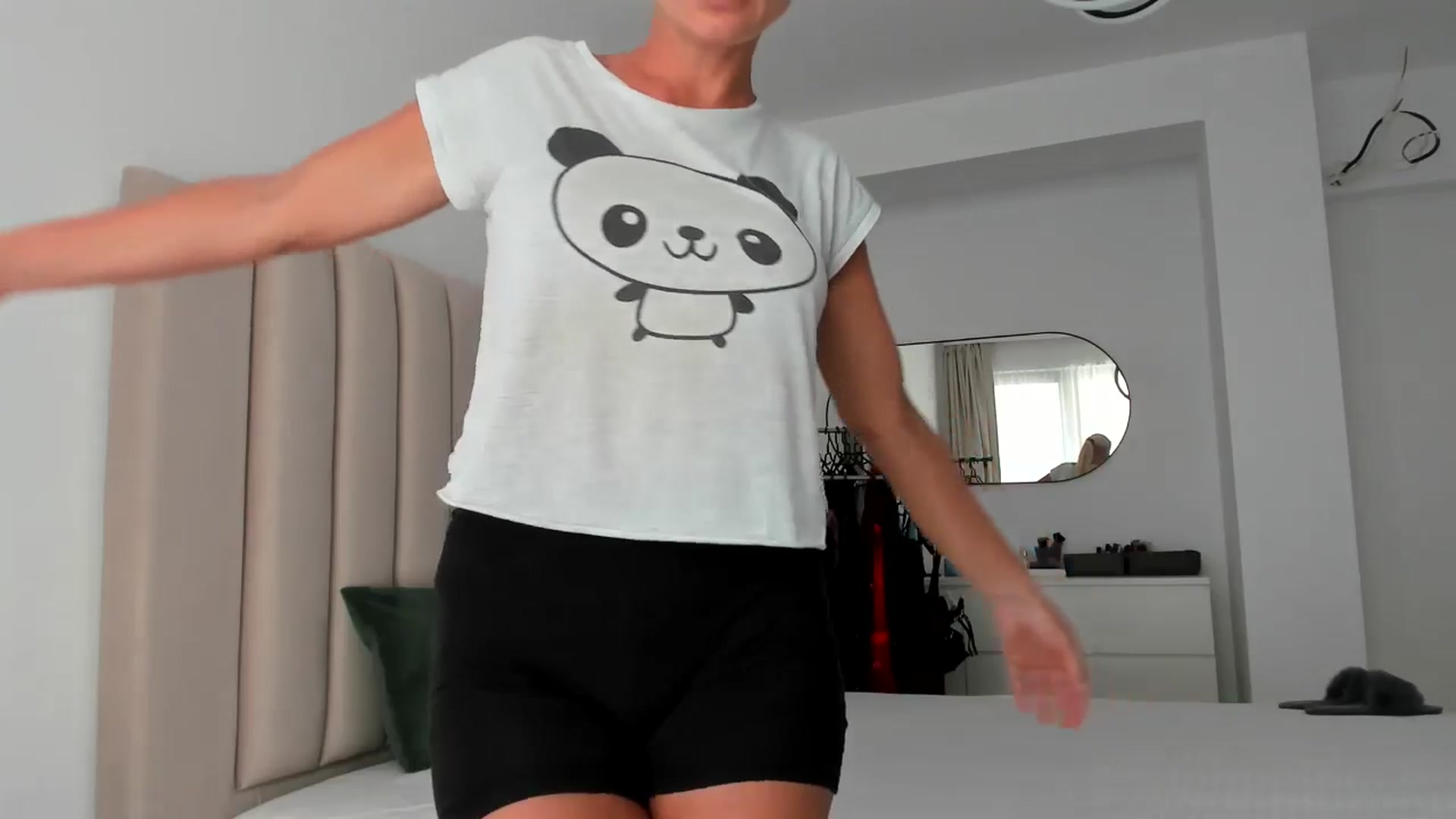 Gallery image thumbnail from Hrystina_'s myfreecams stream on, 07/21/2025, 16:42 image 3 of 20