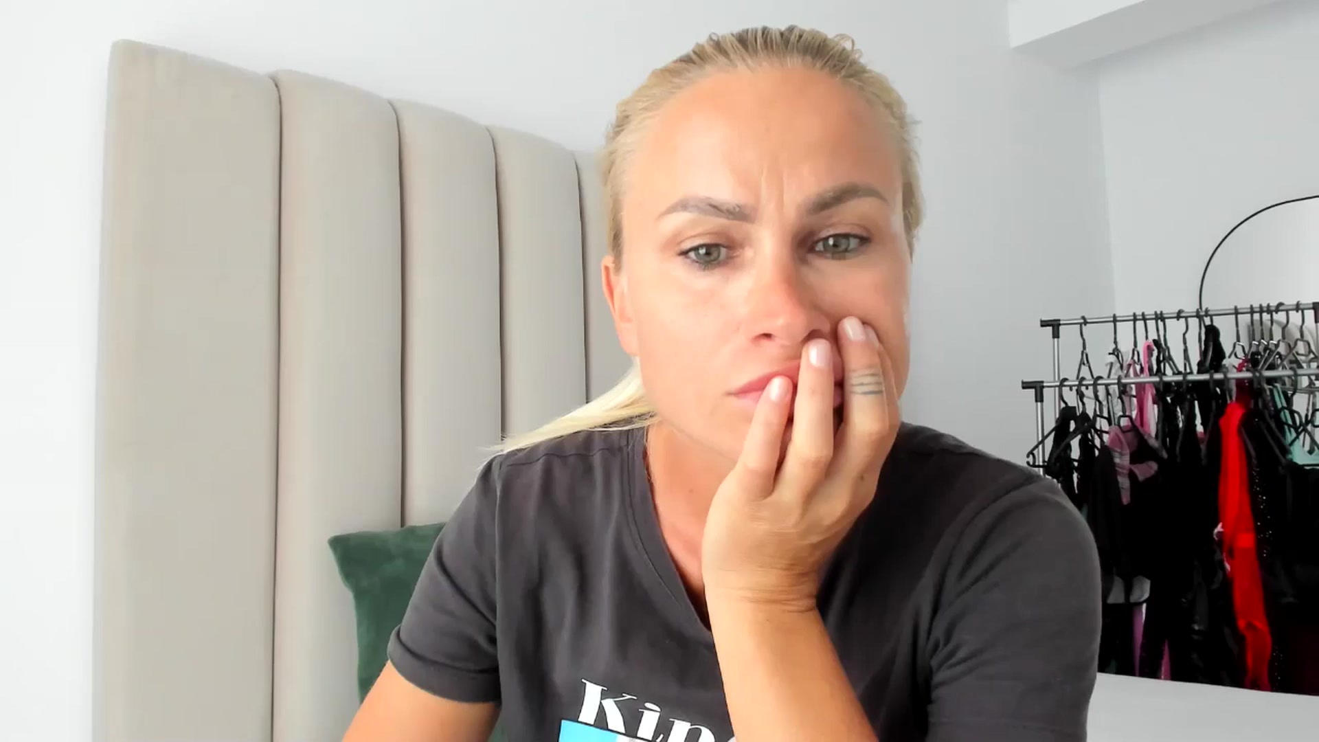 Gallery image thumbnail from Hrystina_'s myfreecams stream on, 07/29/2025, 15:25 image 20 of 20