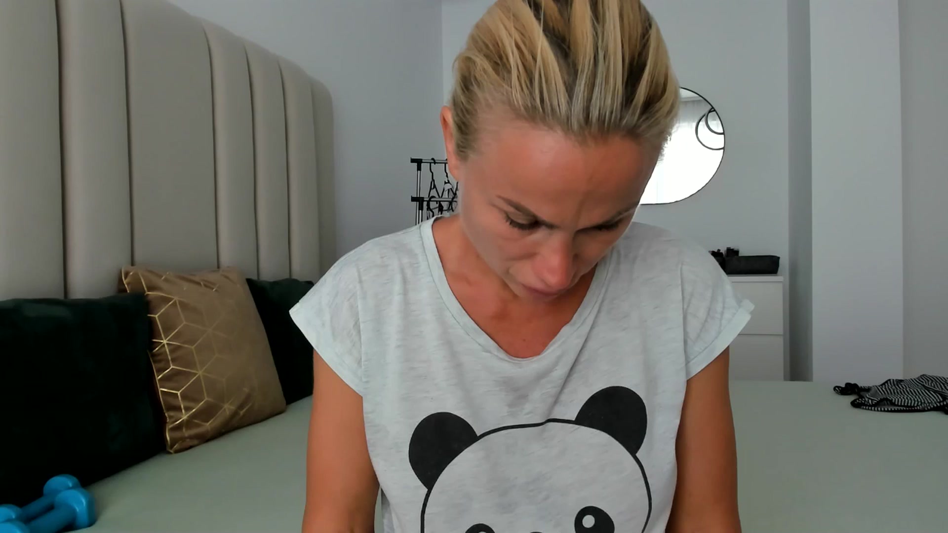 Gallery image thumbnail from Hrystina_'s myfreecams stream on, 08/11/2025, 15:50 image 14 of 20