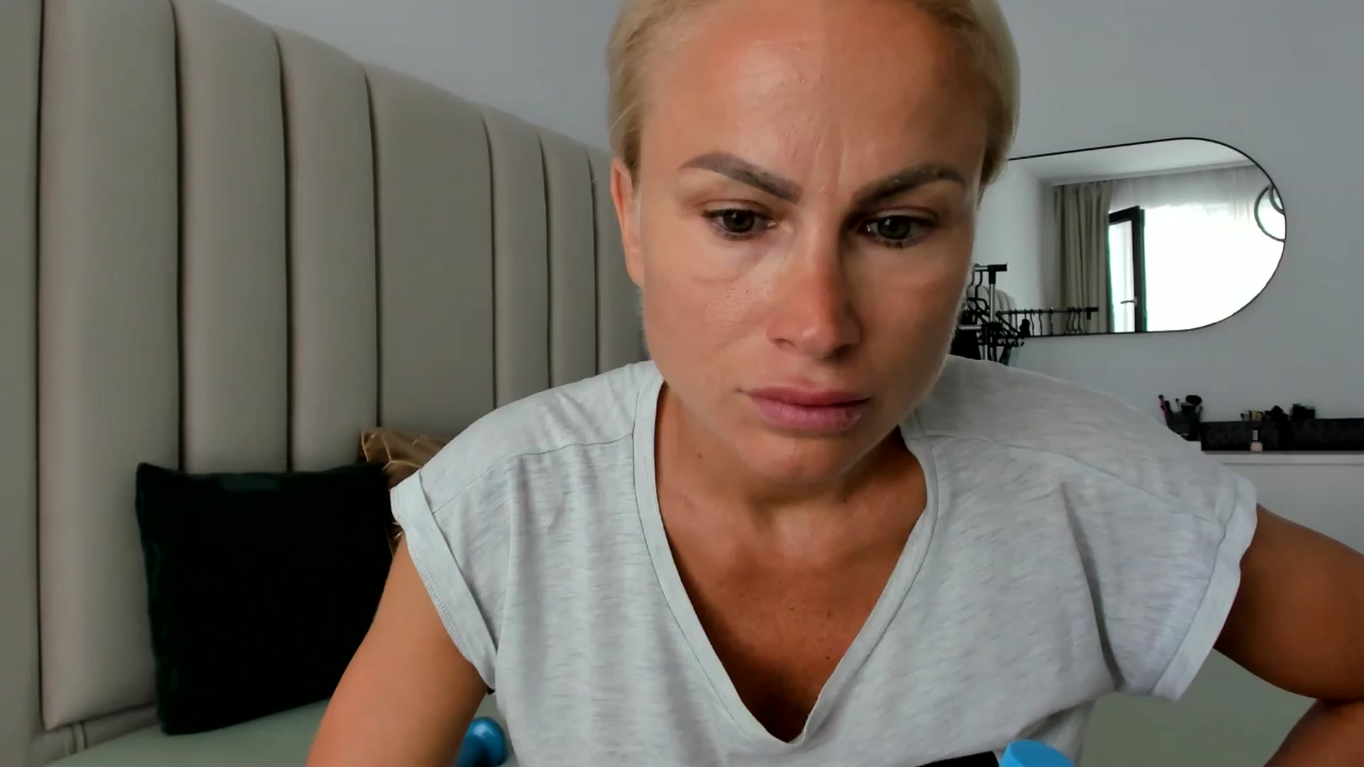 Gallery image thumbnail from Hrystina_'s myfreecams stream on, 08/14/2025, 15:40 image 16 of 20