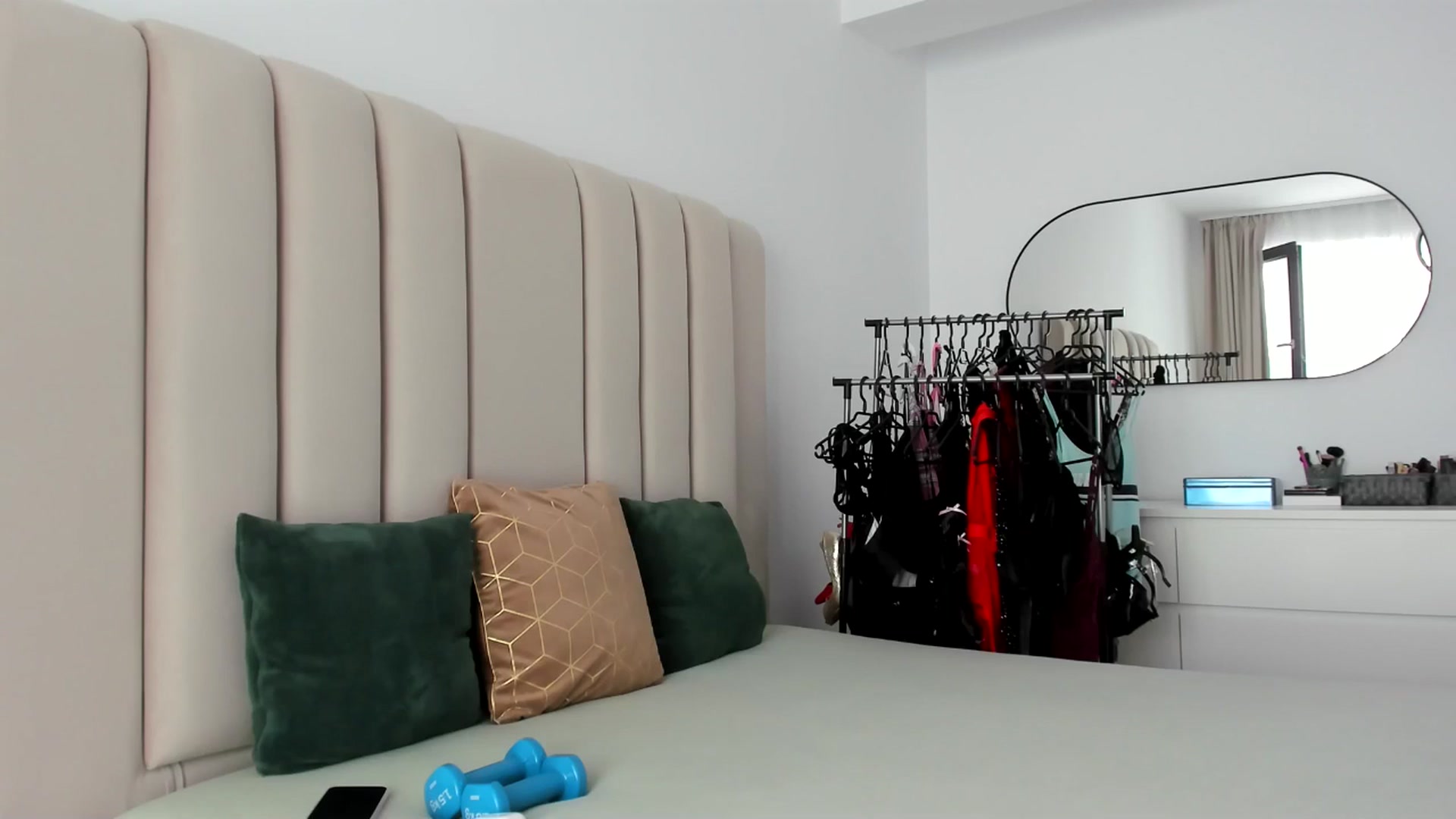 Gallery image thumbnail from Hrystina_'s myfreecams stream on, 08/14/2025, 15:40 image 18 of 20