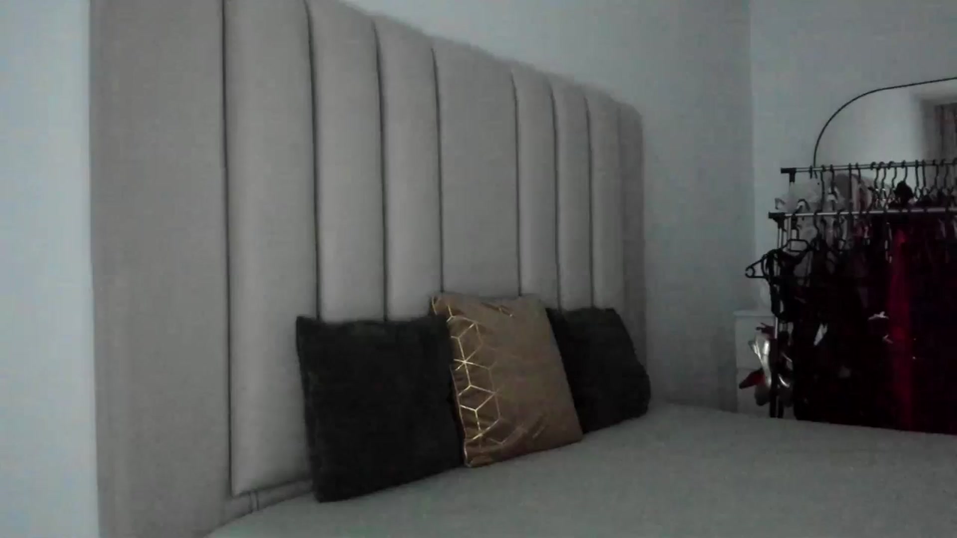 Gallery image thumbnail from Hrystina_'s myfreecams stream on, 08/21/2025, 17:50 image 17 of 20