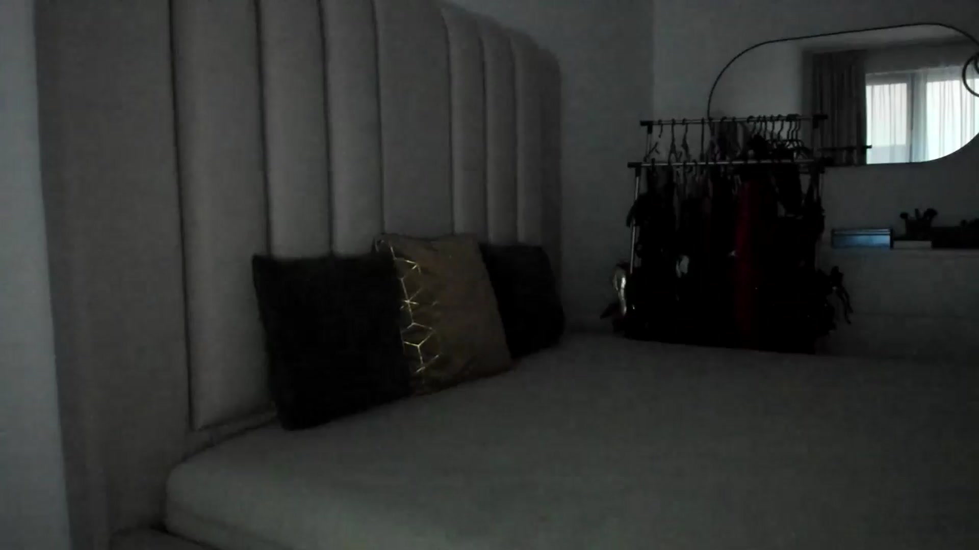 Gallery image thumbnail from Hrystina_'s myfreecams stream on, 08/27/2025, 17:55 image 16 of 20