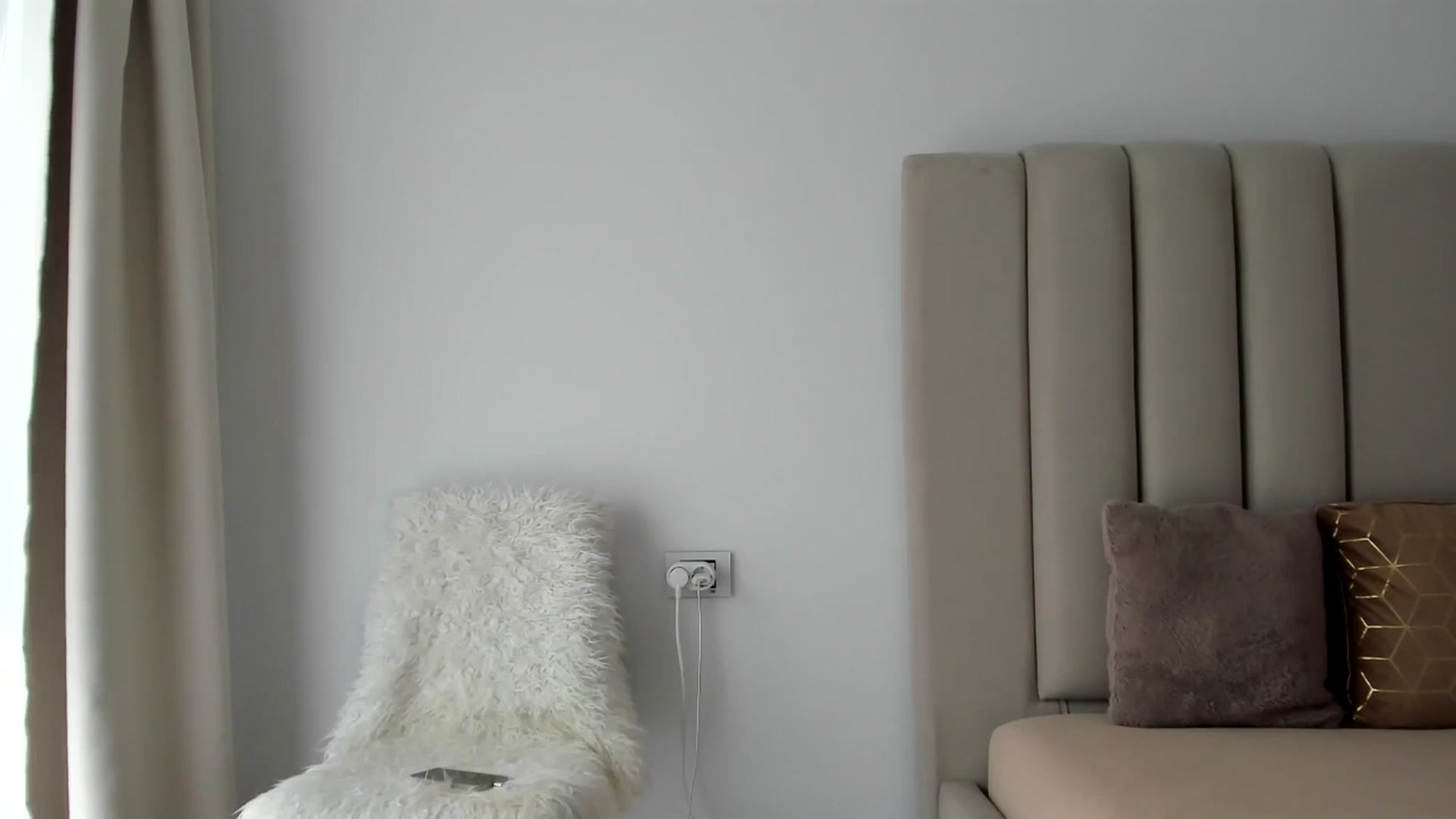 Gallery image thumbnail from Hrystina_'s myfreecams stream on, 09/11/2025, 15:10 image 8 of 20