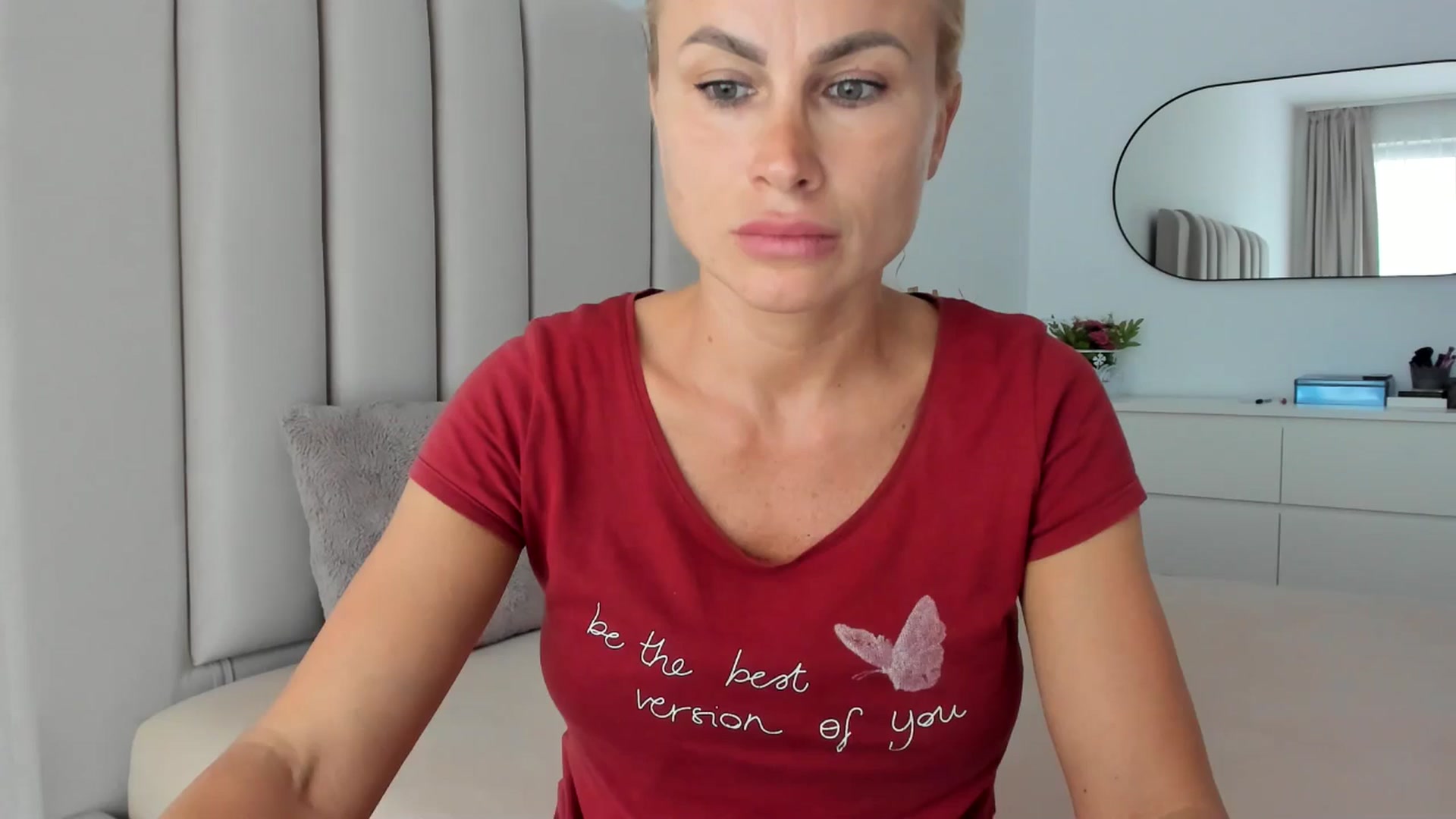 Gallery image thumbnail from Hrystina_'s myfreecams stream on, 09/17/2025, 15:34 image 1 of 20