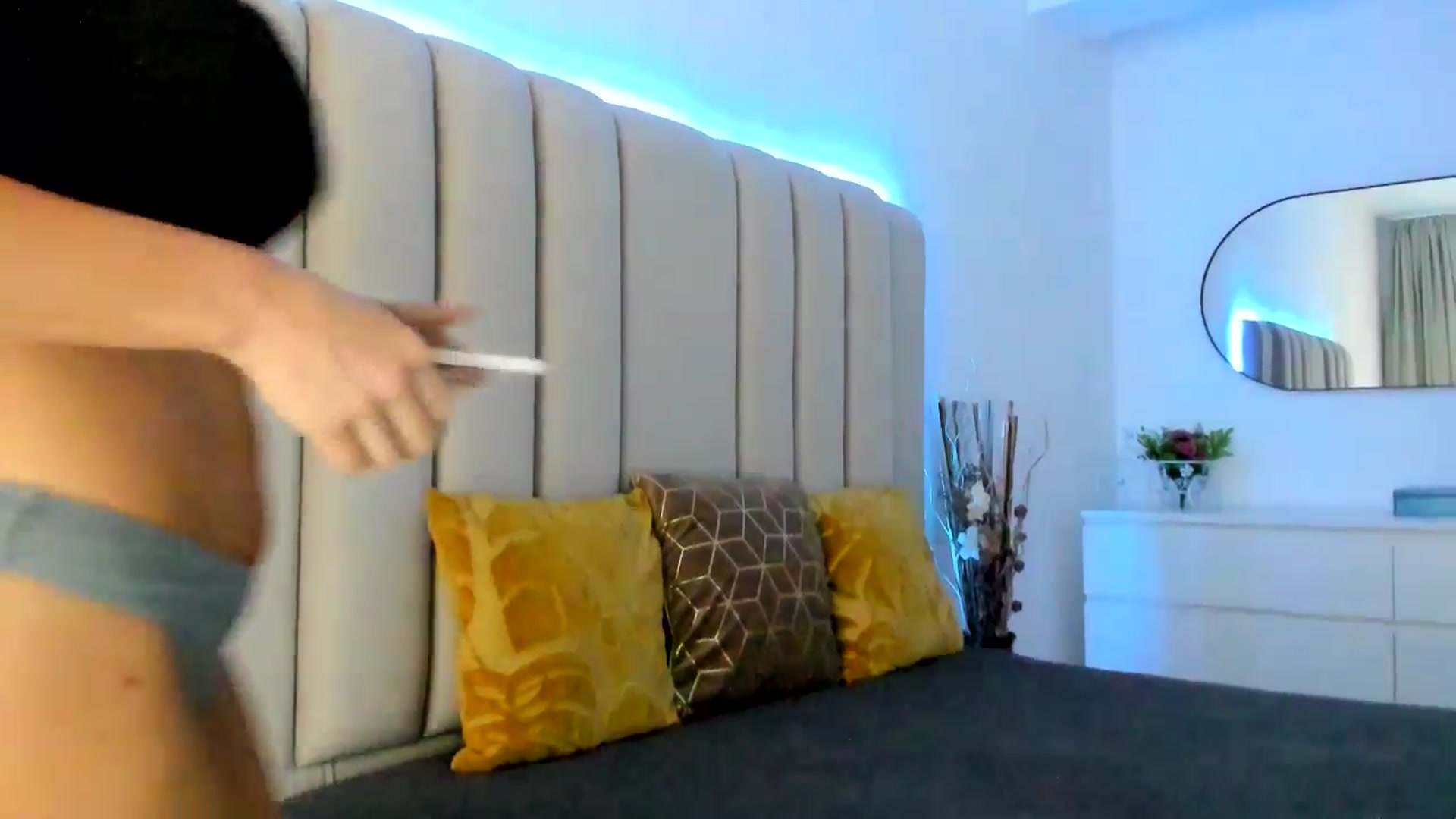 Gallery image thumbnail from Hrystina_'s myfreecams stream on, 09/29/2025, 16:37 image 4 of 20