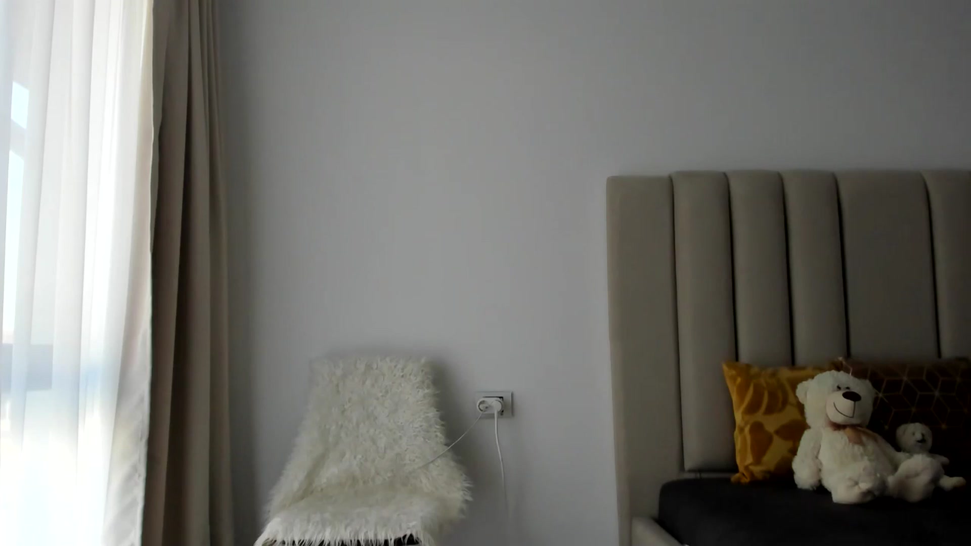 Gallery image thumbnail from Hrystina_'s myfreecams stream on, 10/22/2025, 14:47 image 5 of 20