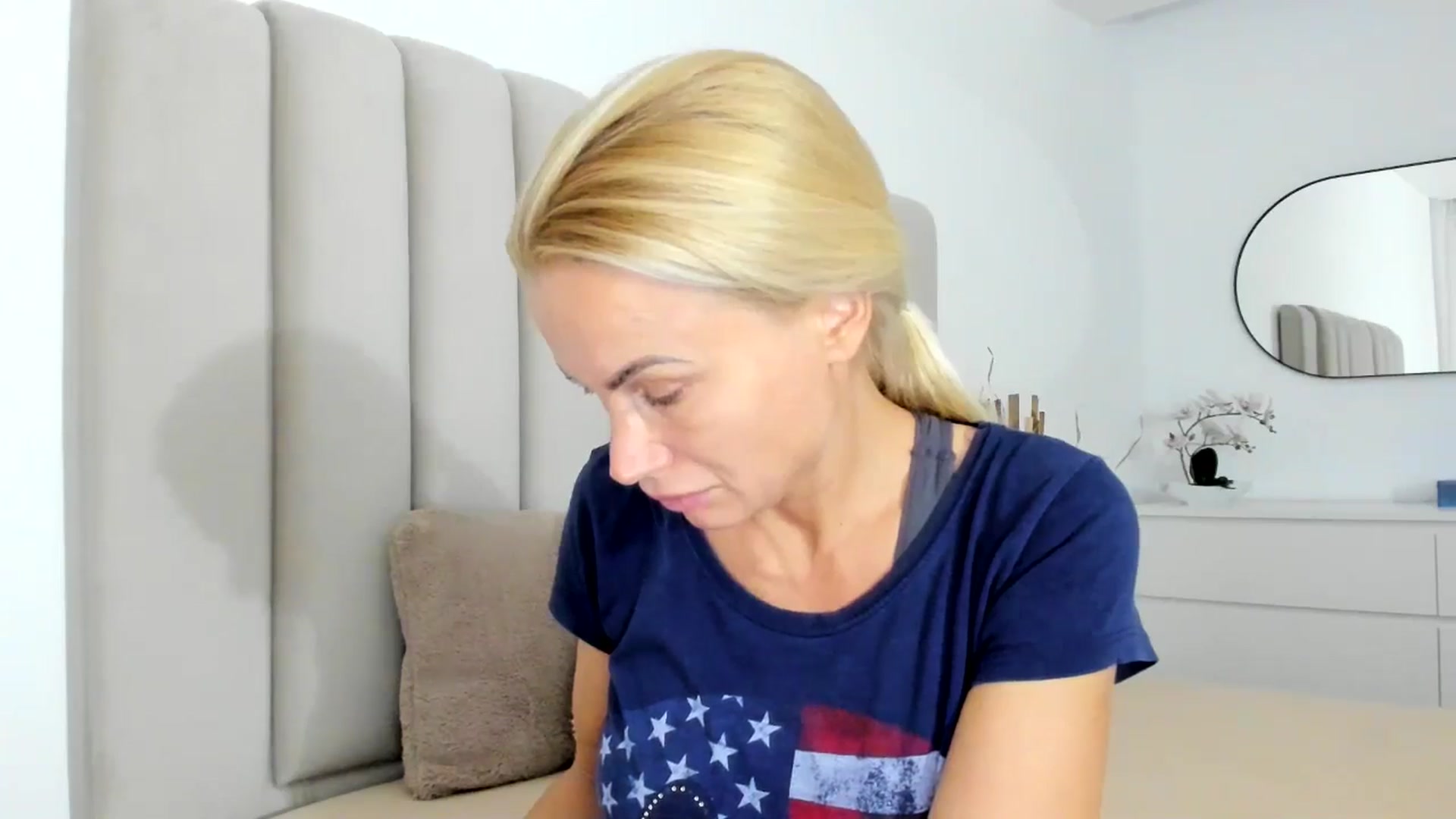 Gallery image thumbnail from Hrystina_'s myfreecams stream on, 11/15/2025, 15:04 image 20 of 20