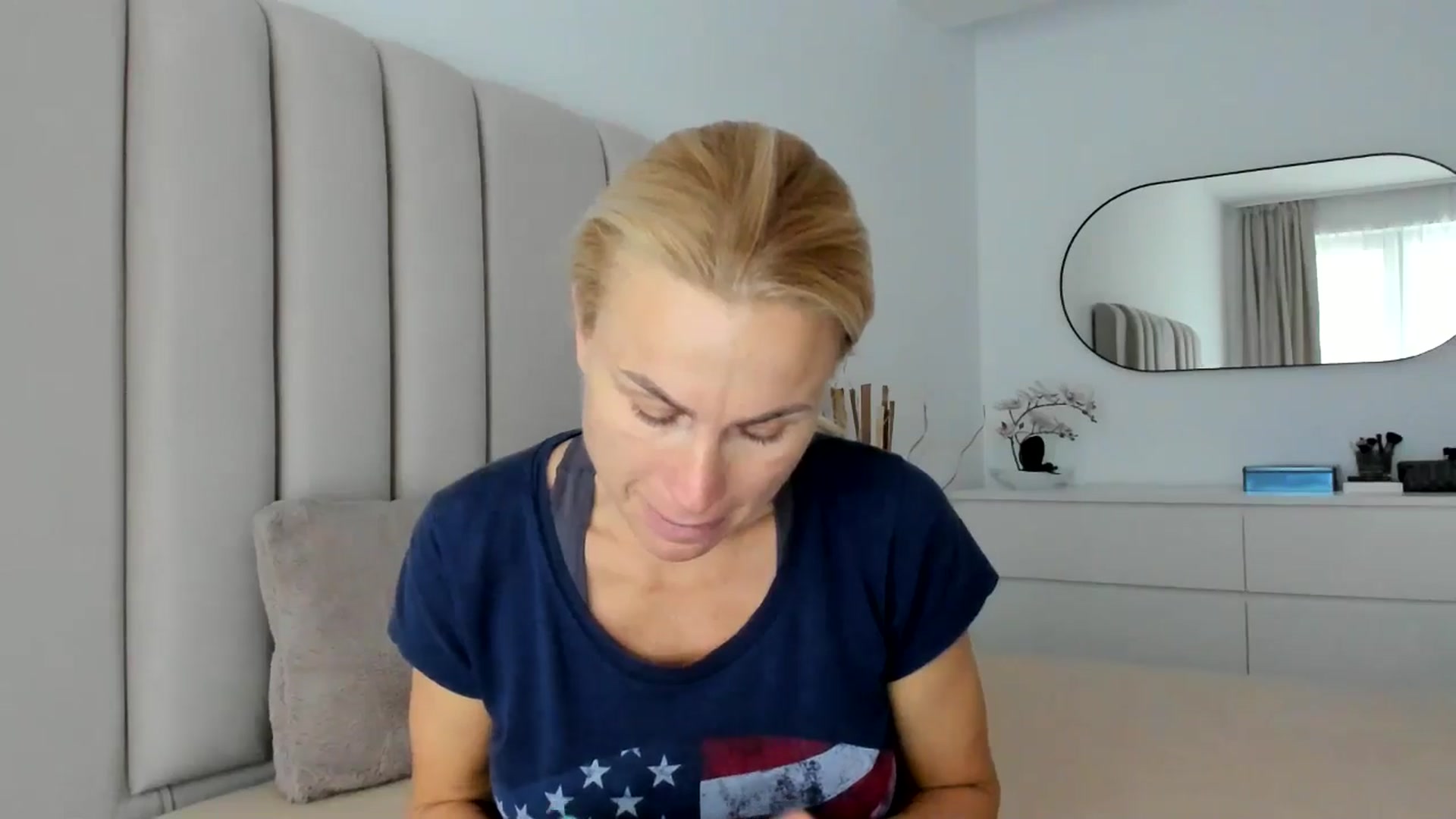 Gallery image thumbnail from Hrystina_'s myfreecams stream on, 11/15/2025, 15:04 image 16 of 20