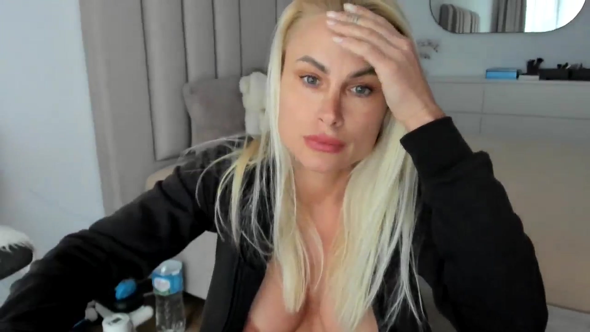 Gallery image thumbnail from Hrystina_'s myfreecams stream on, 11/20/2025, 15:36 image 7 of 20
