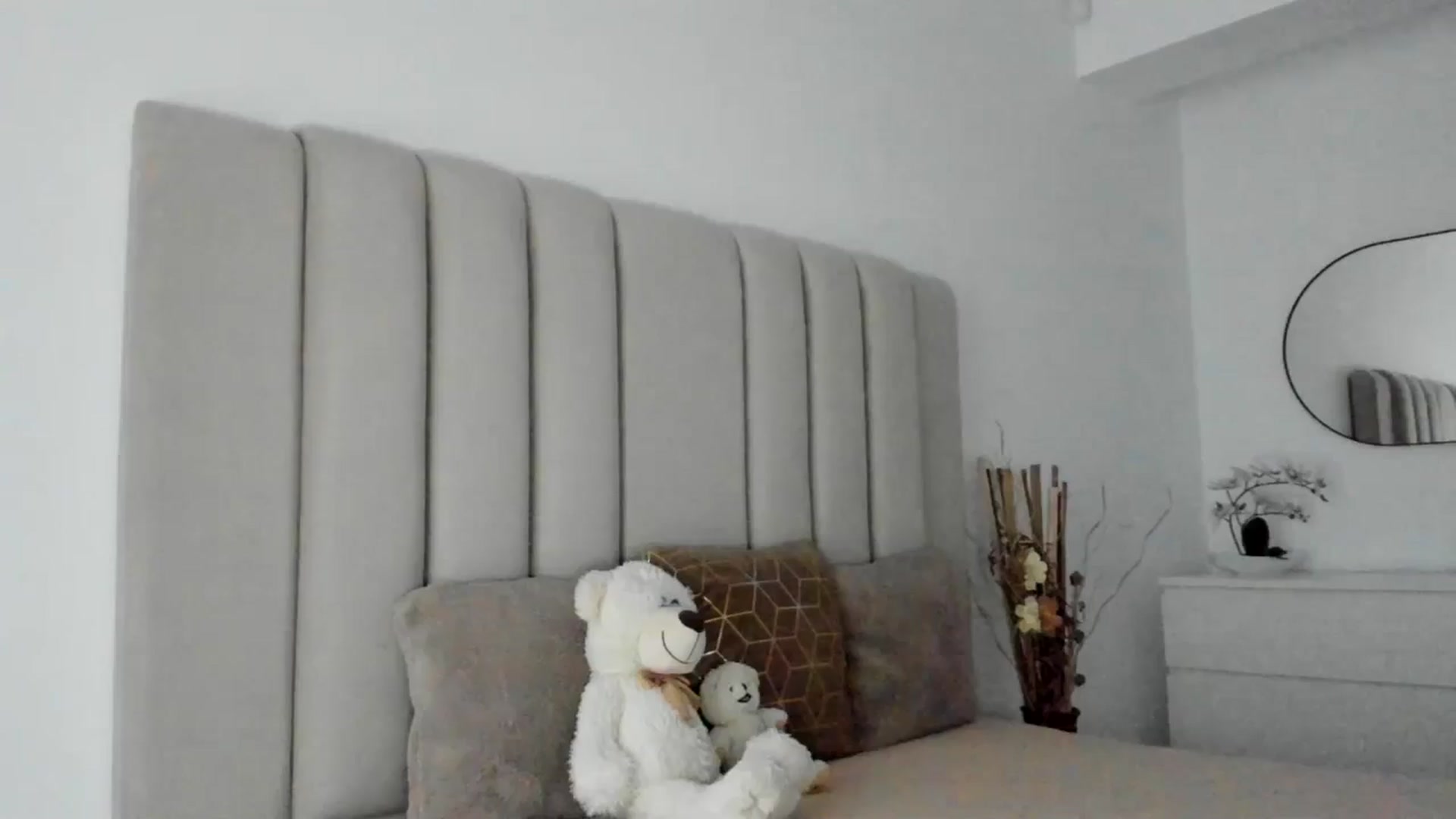 Gallery image thumbnail from Hrystina_'s myfreecams stream on, 11/21/2025, 14:30 image 20 of 20