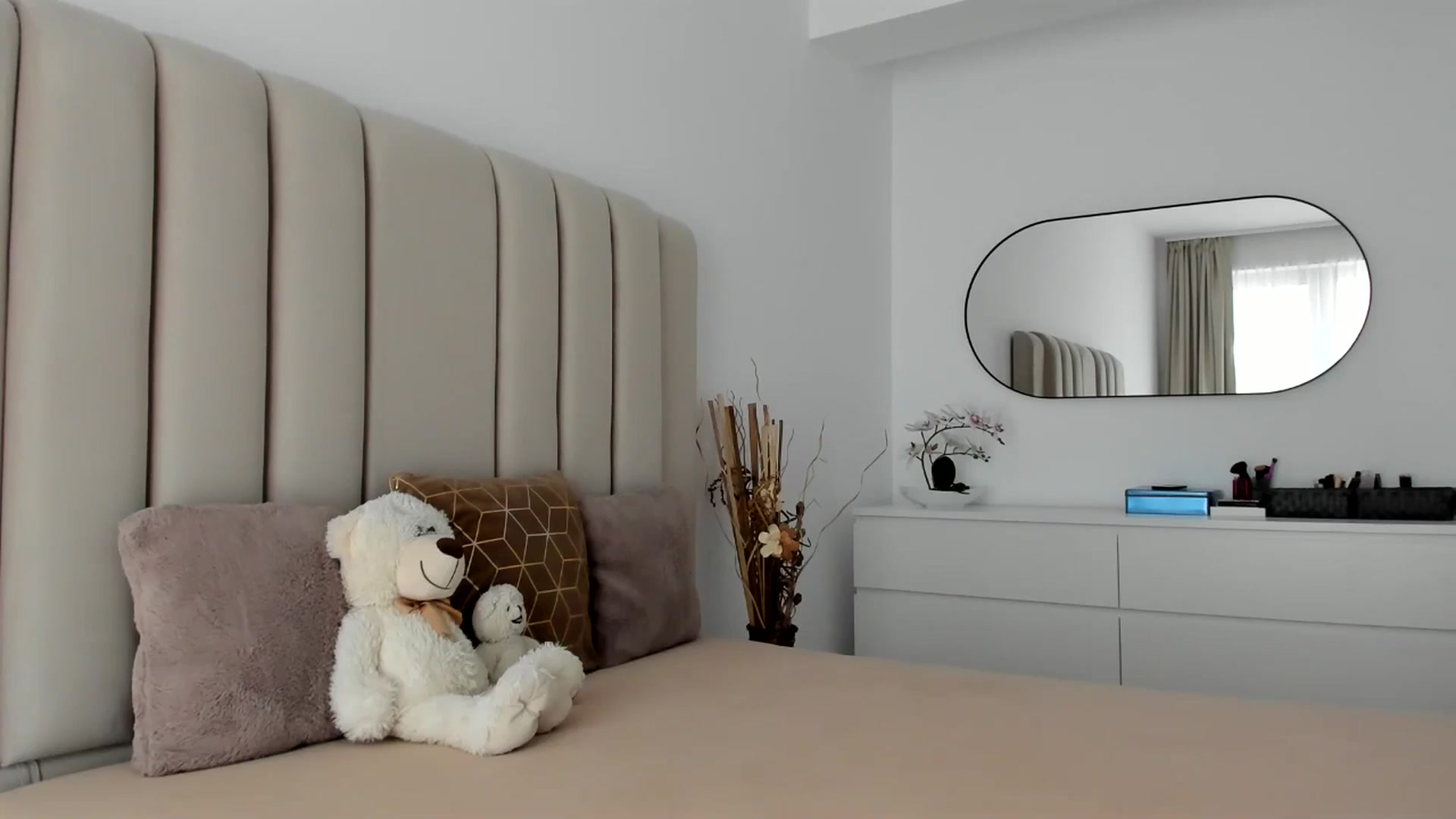 Gallery image thumbnail from Hrystina_'s myfreecams stream on, 12/01/2025, 15:18 image 1 of 20