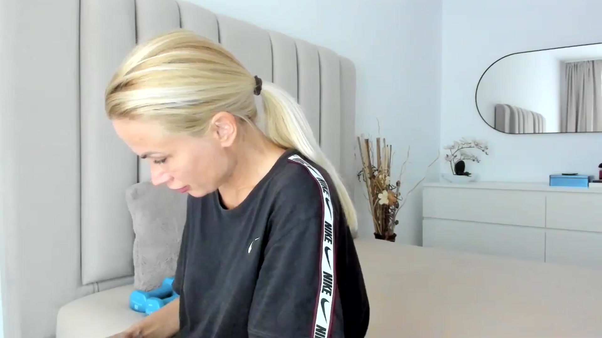 Gallery image thumbnail from Hrystina_'s myfreecams stream on, 12/02/2025, 16:56 image 3 of 20