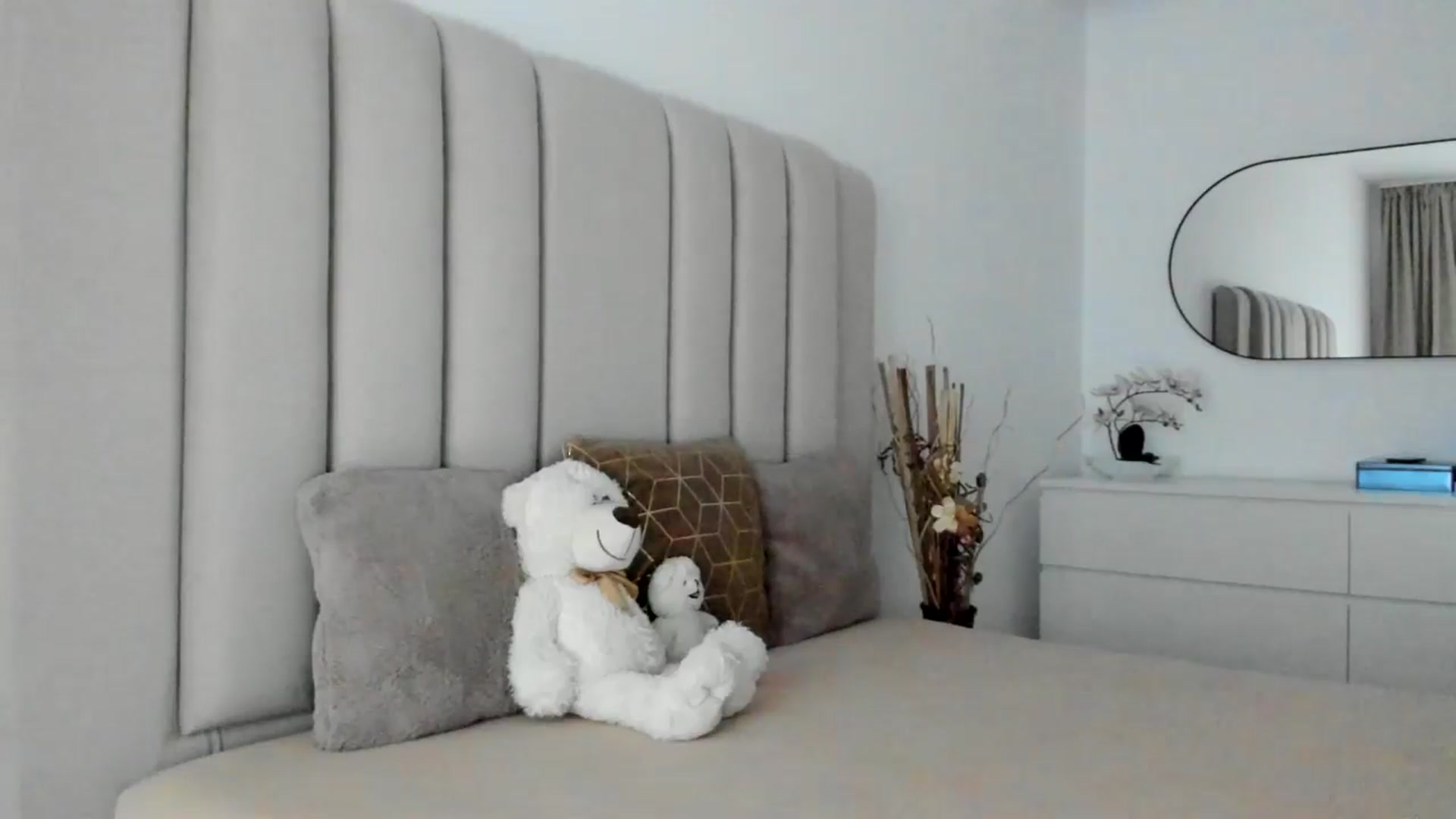 Gallery image thumbnail from Hrystina_'s myfreecams stream on, 12/03/2025, 16:38 image 7 of 20